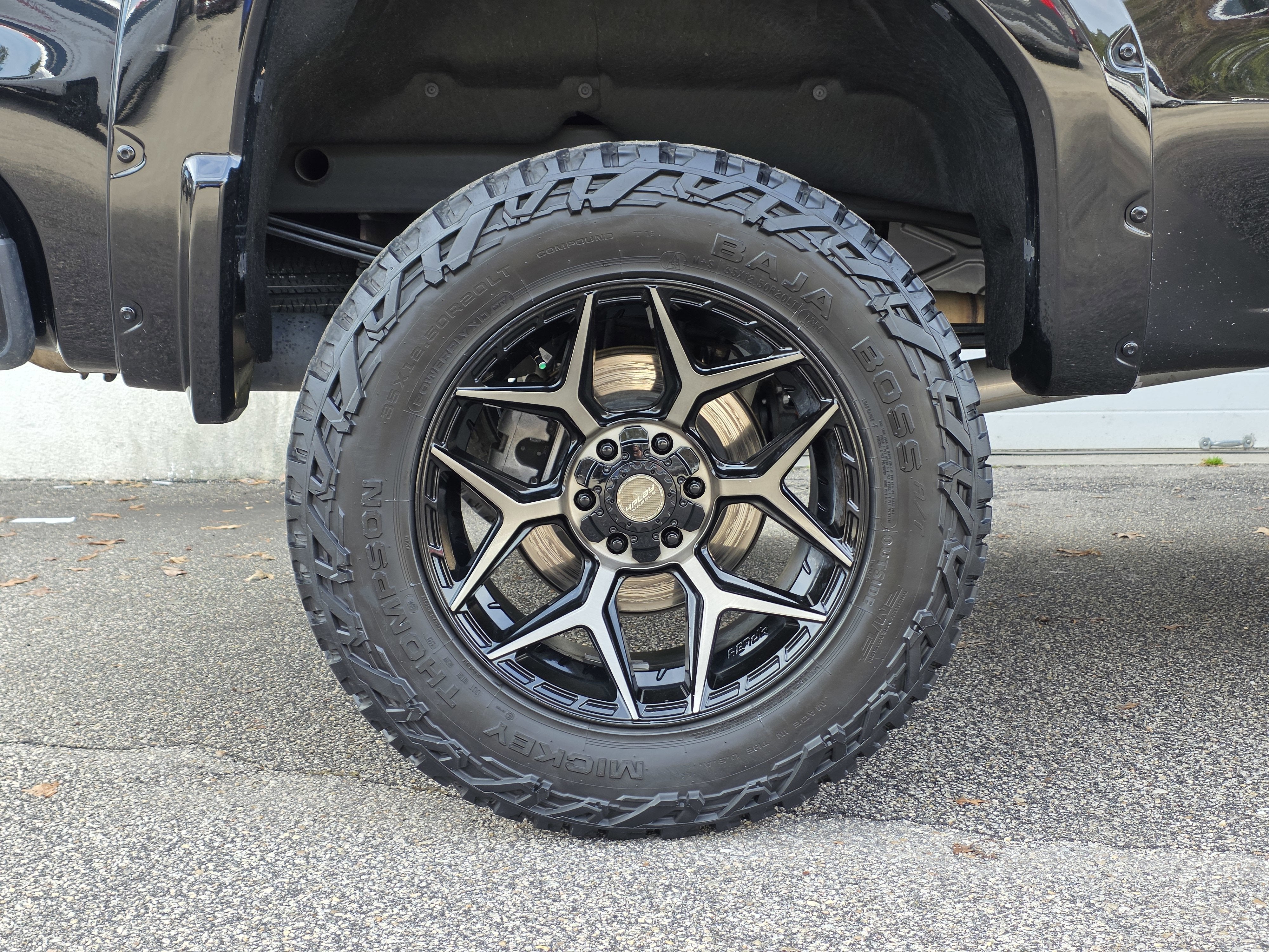 2023 GMC Sierra 1500 AT4