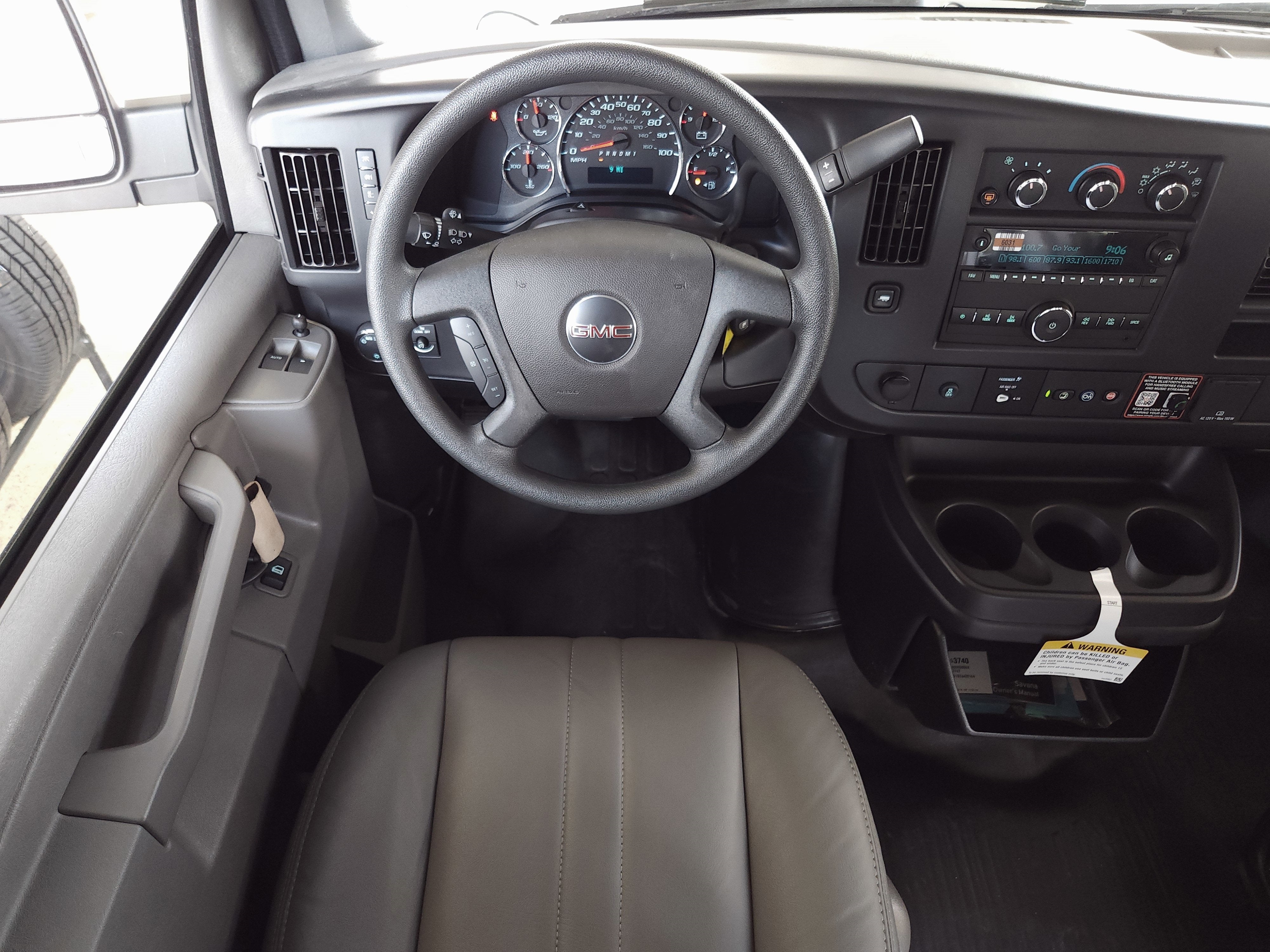 2025 GMC Savana 2500 Work Van