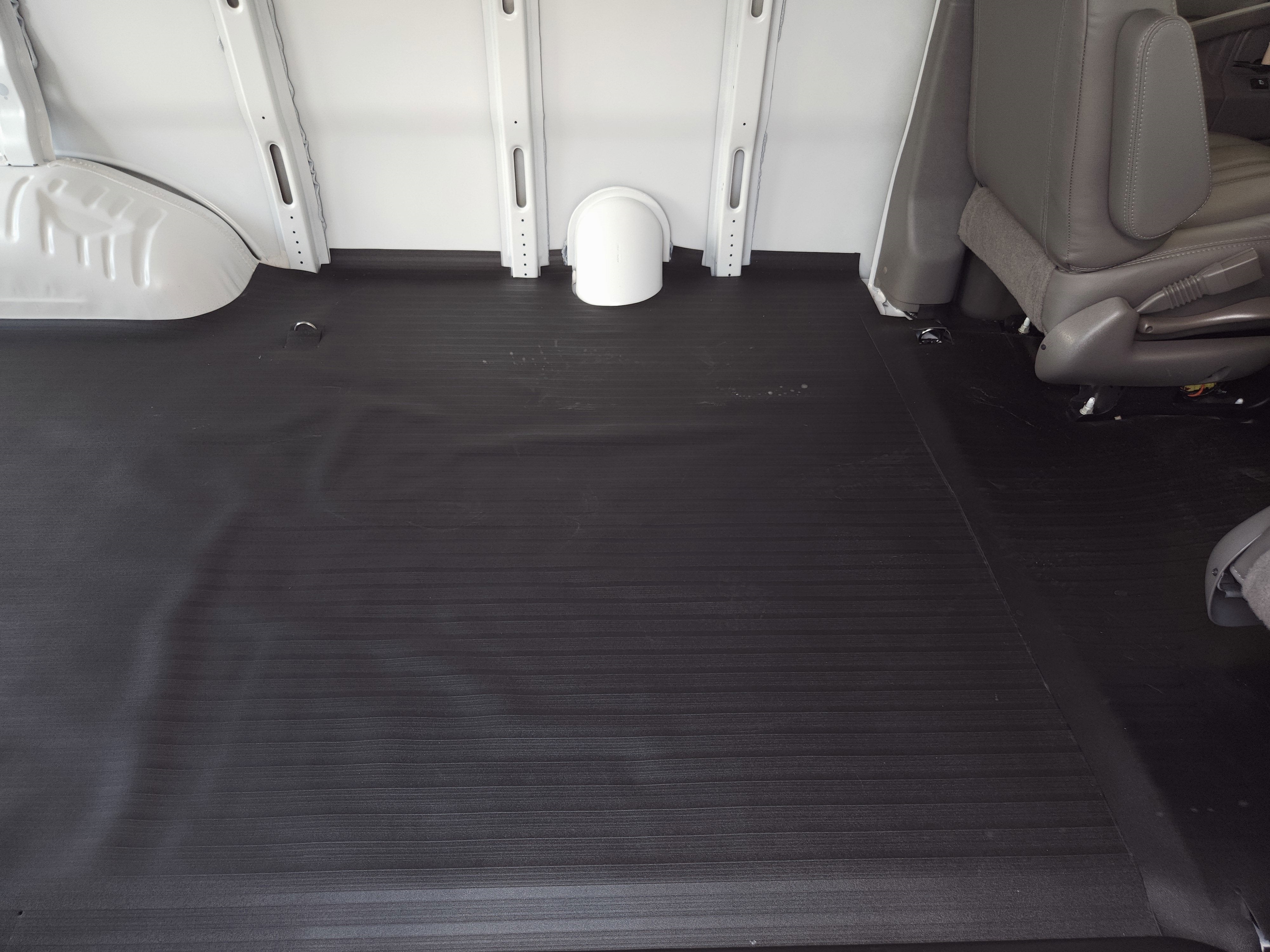 2025 GMC Savana 2500 Work Van