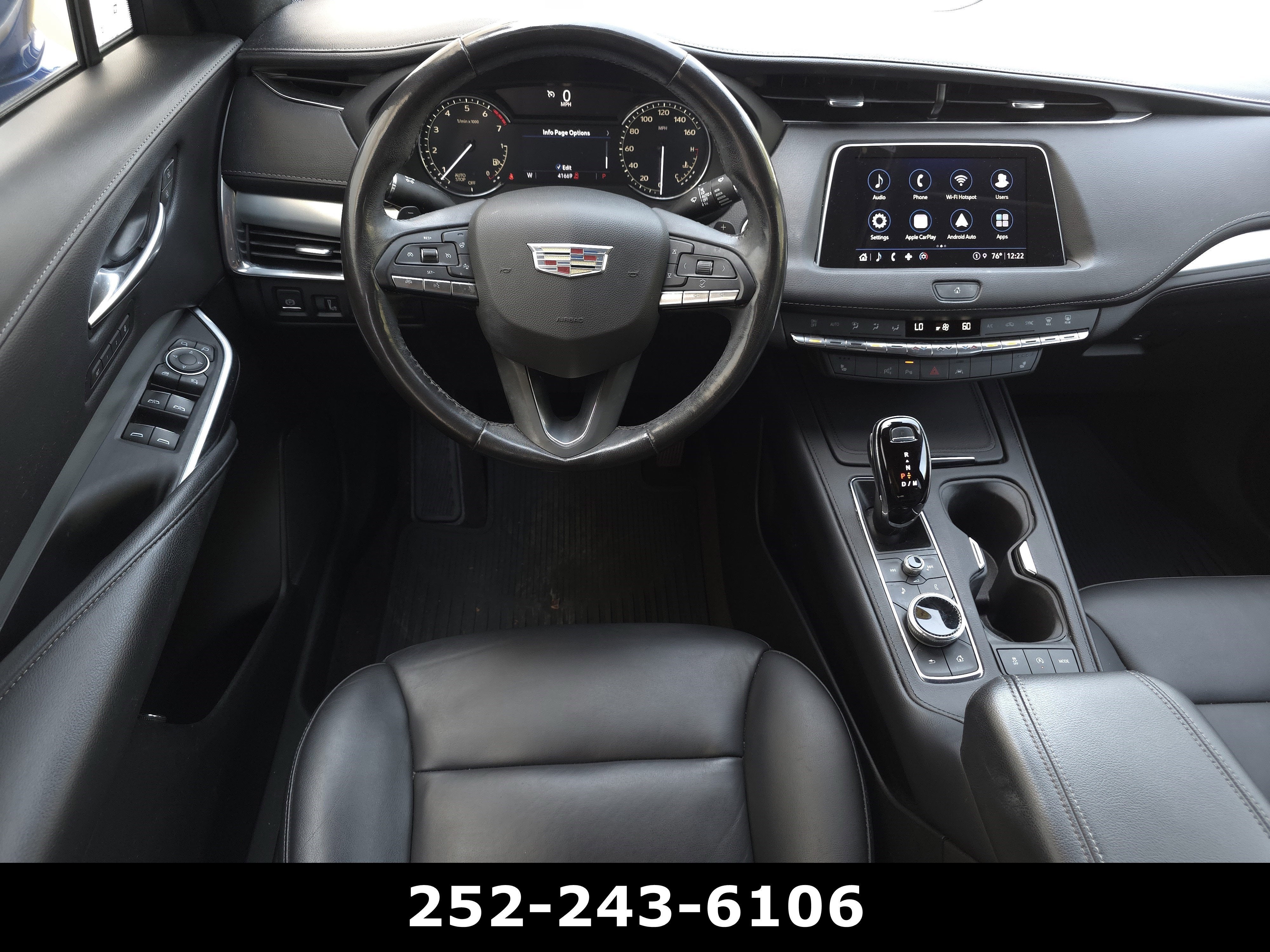 2023 Cadillac XT4 Premium Luxury