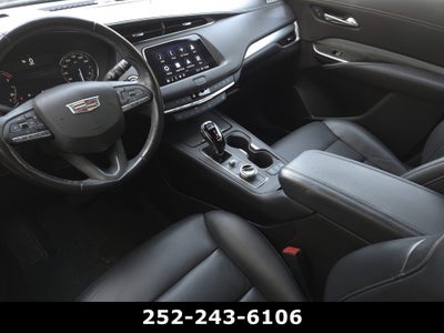 2023 Cadillac XT4 Premium Luxury