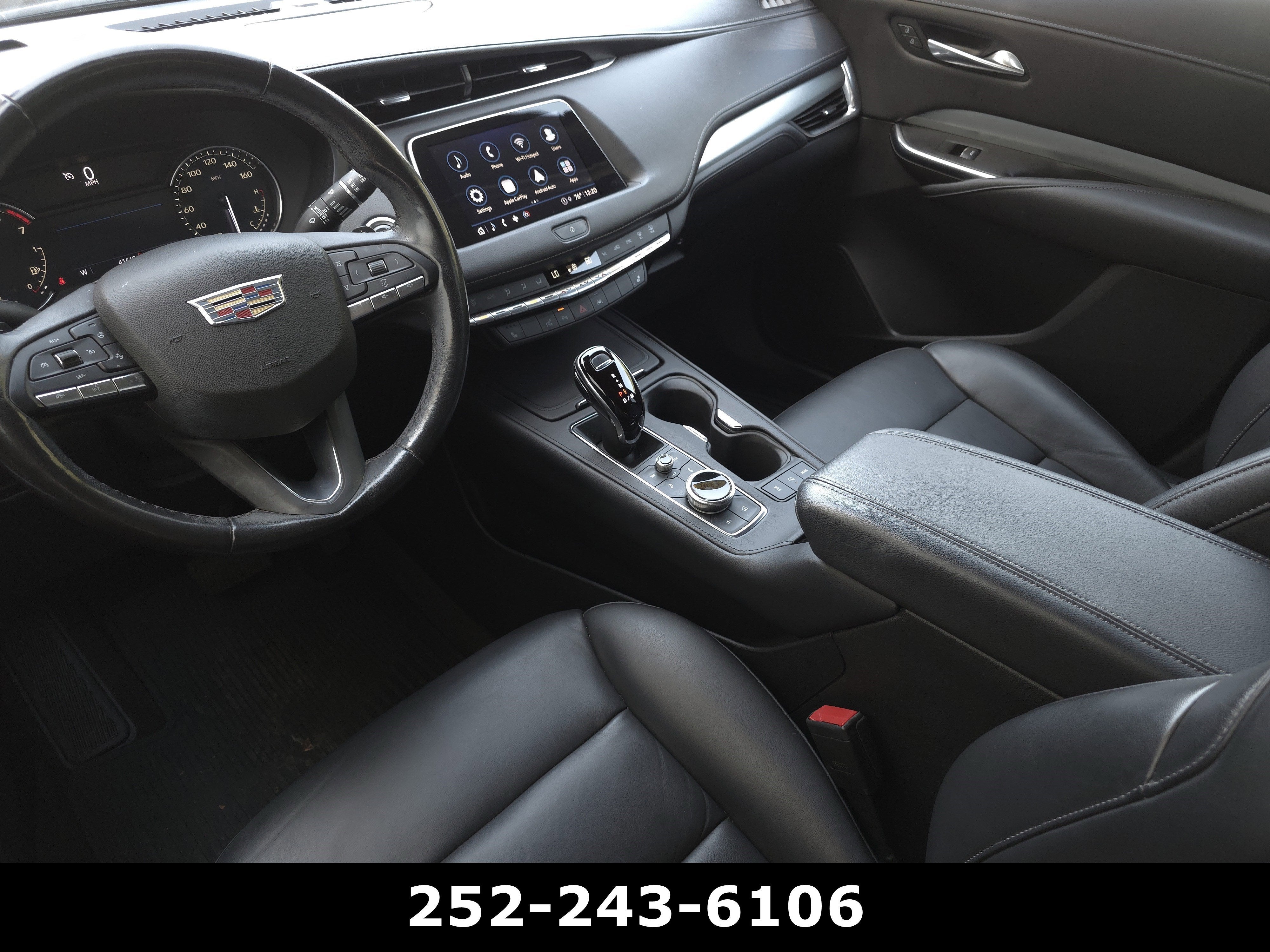 2023 Cadillac XT4 Premium Luxury