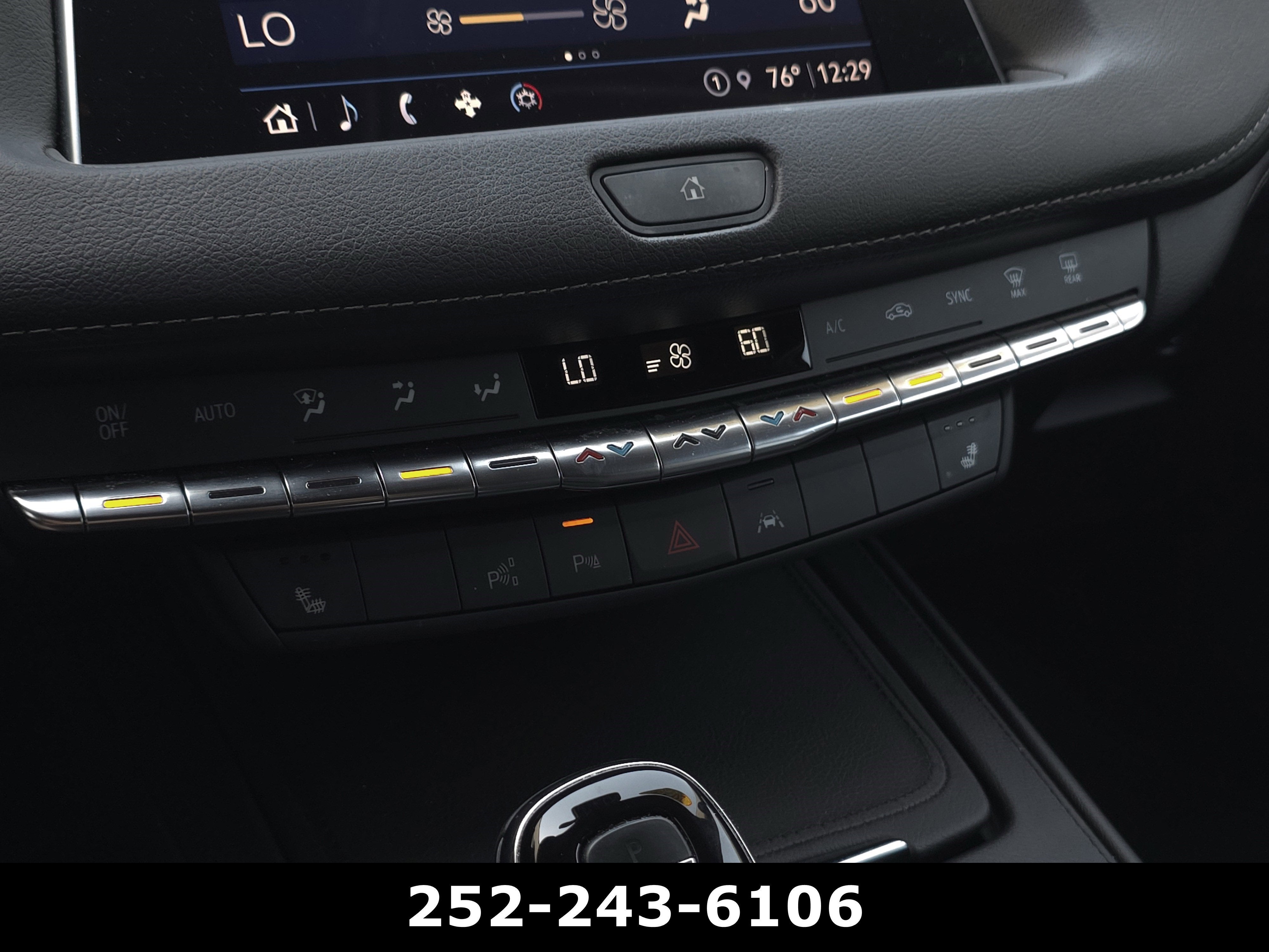 2023 Cadillac XT4 Premium Luxury