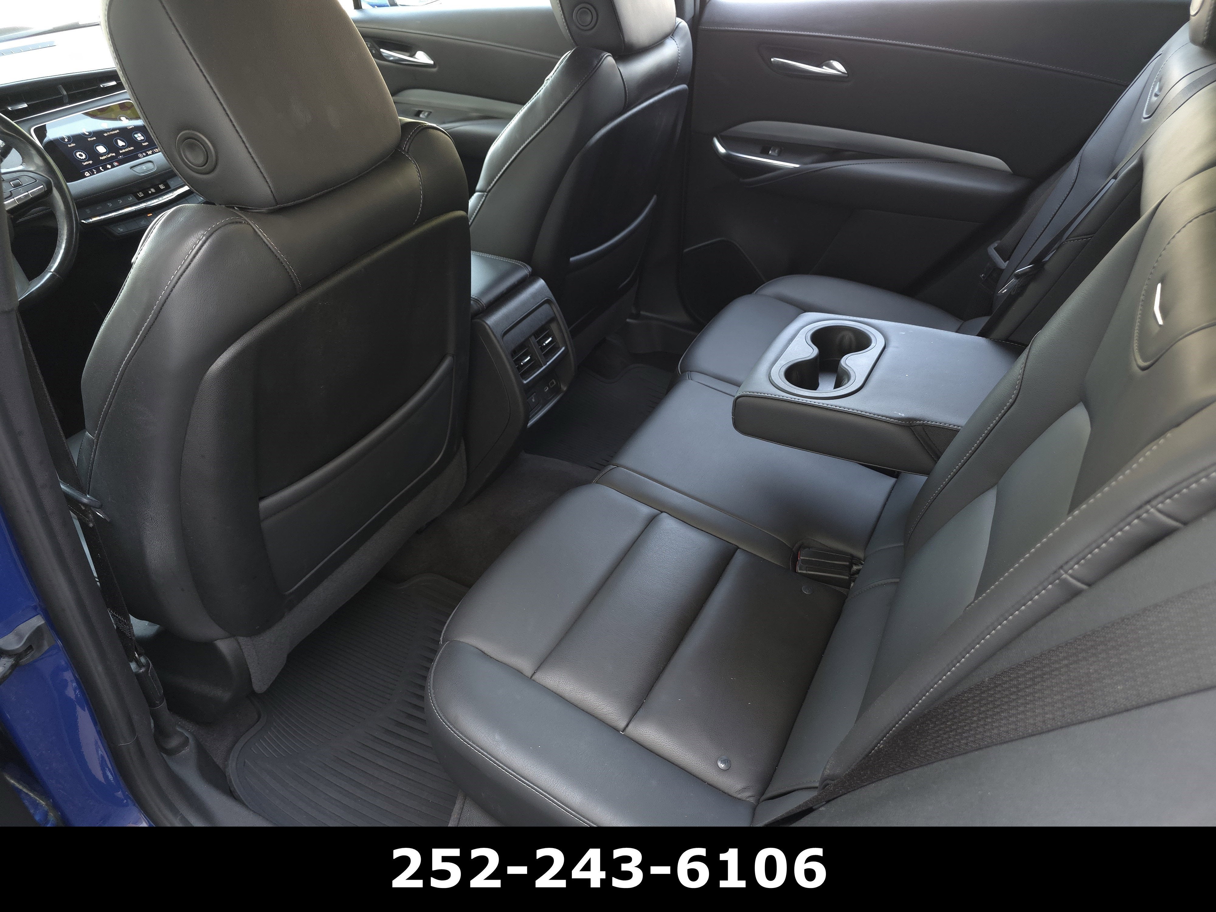 2023 Cadillac XT4 Premium Luxury