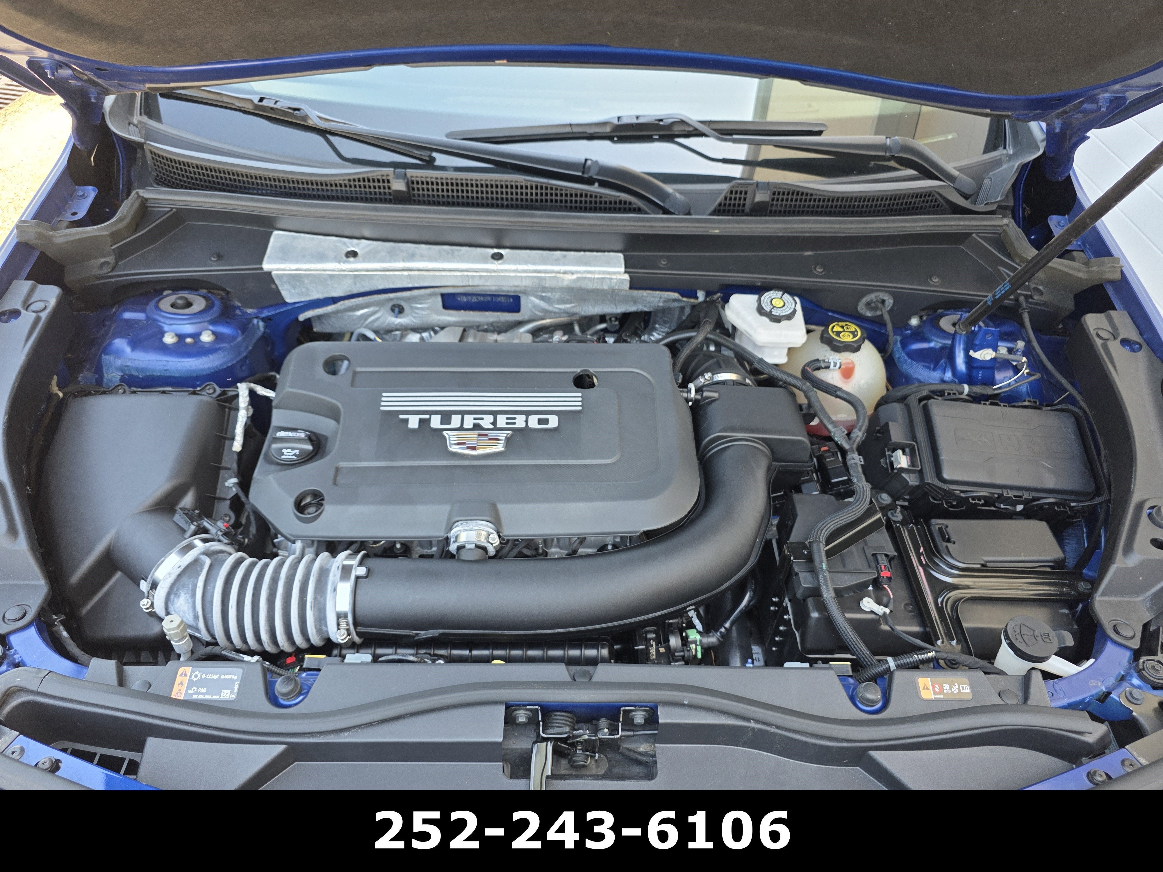 2023 Cadillac XT4 Premium Luxury