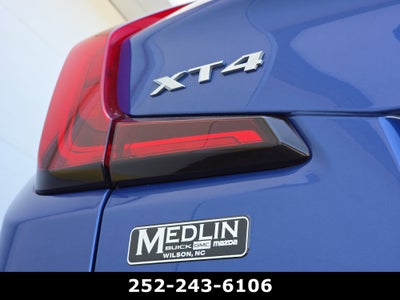 2023 Cadillac XT4 Premium Luxury