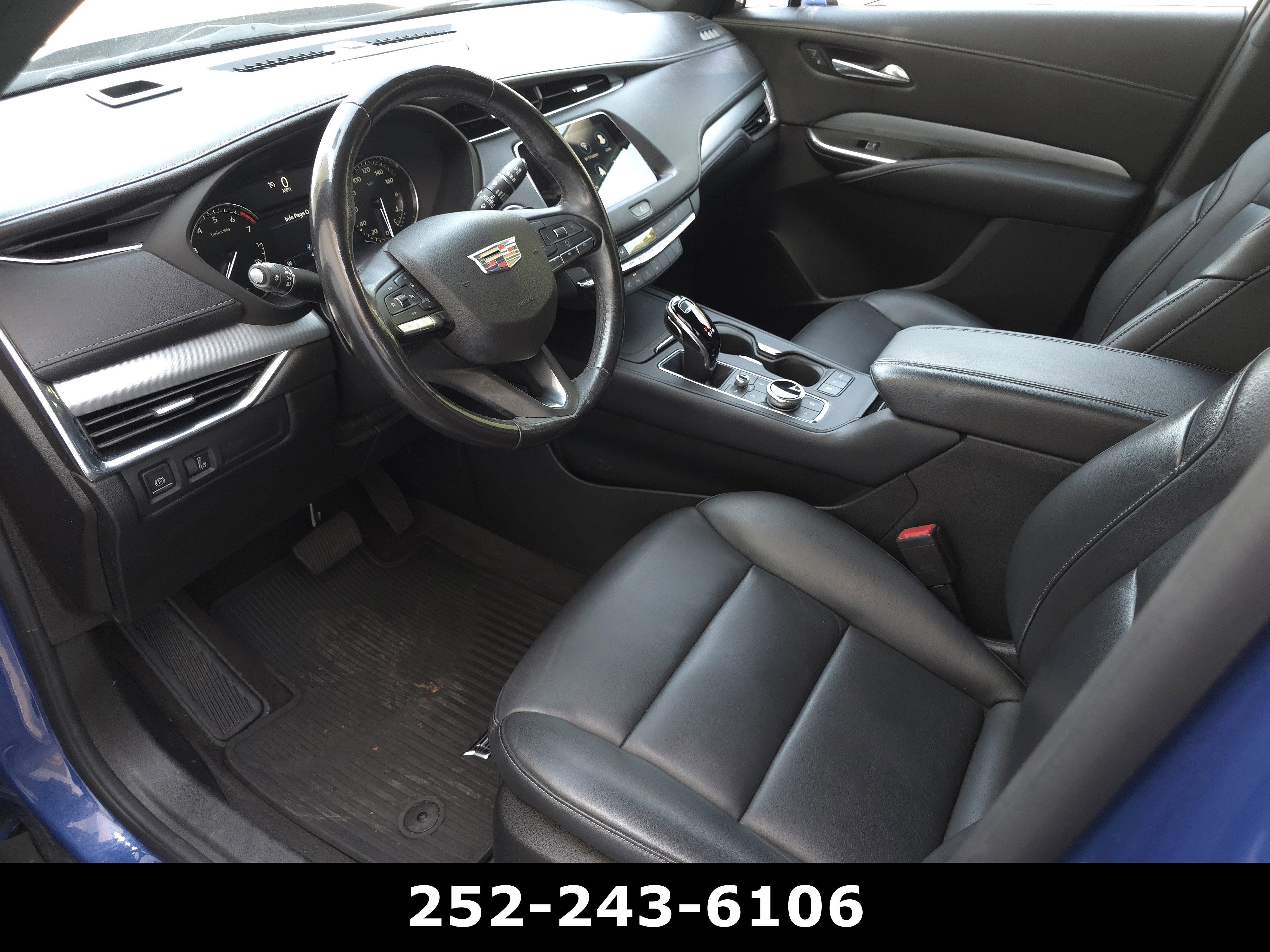 2023 Cadillac XT4 Premium Luxury