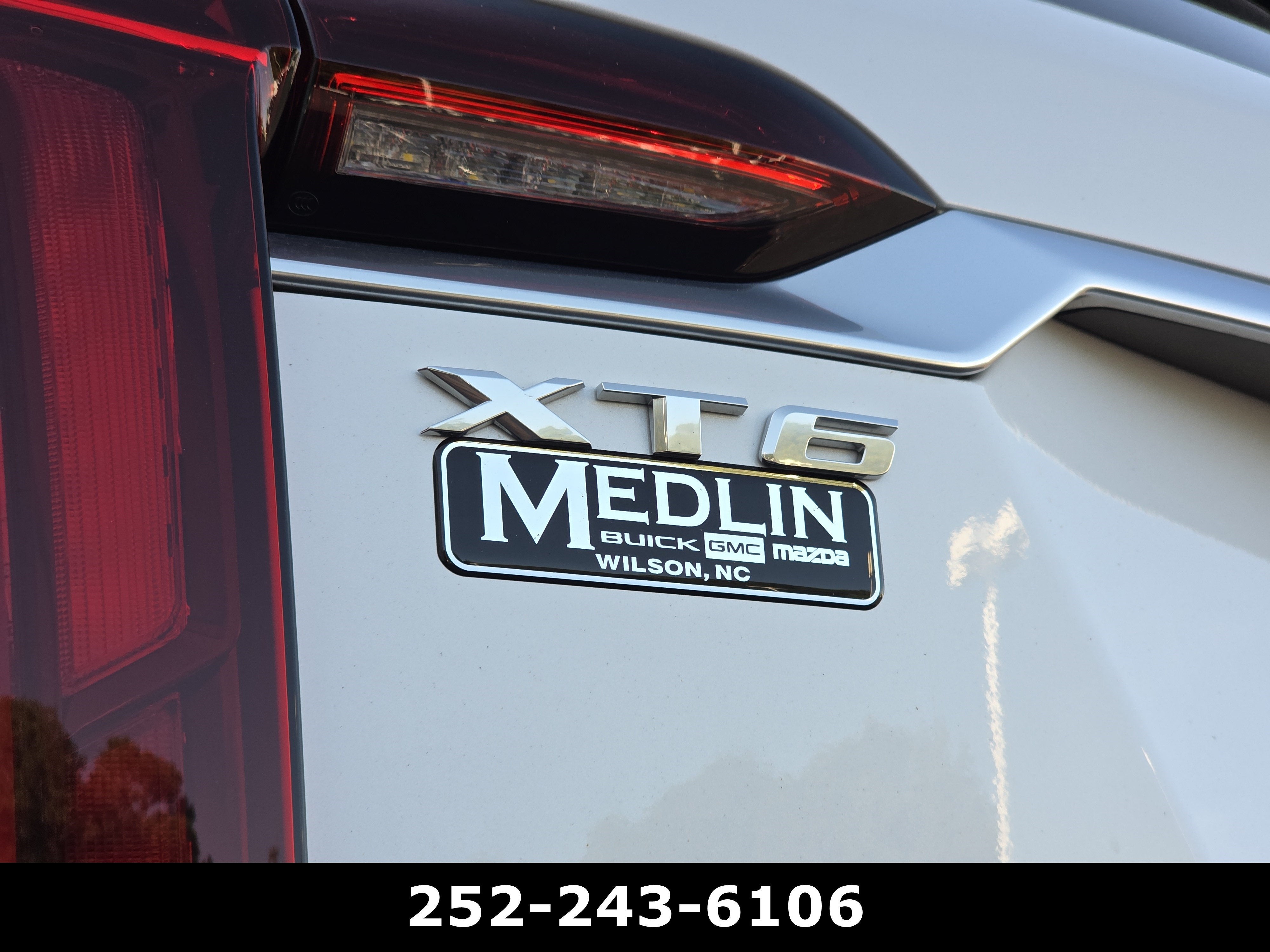 2023 Cadillac XT6 FWD Premium Luxury