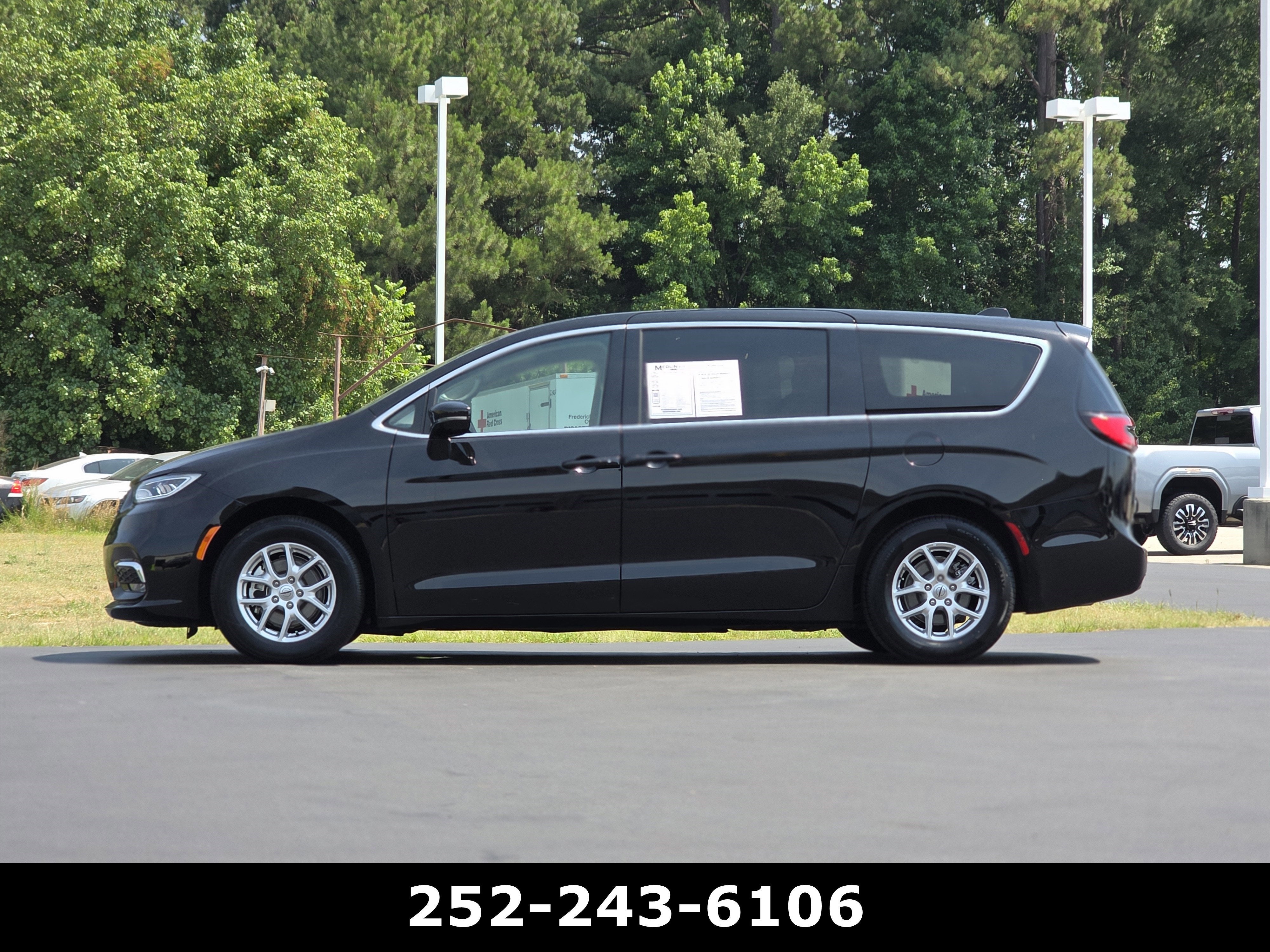 2024 Chrysler Pacifica Touring L