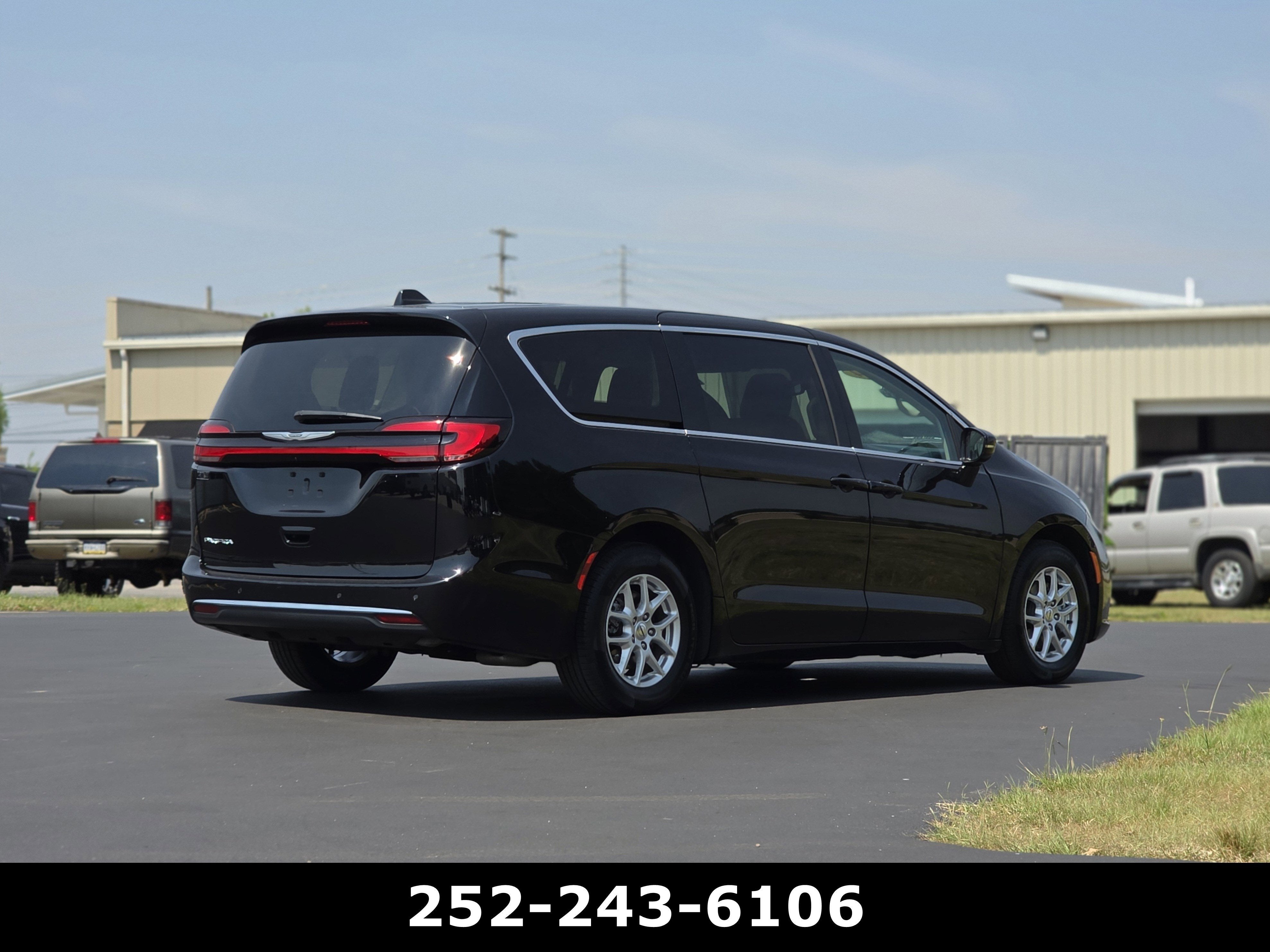 2024 Chrysler Pacifica Touring L