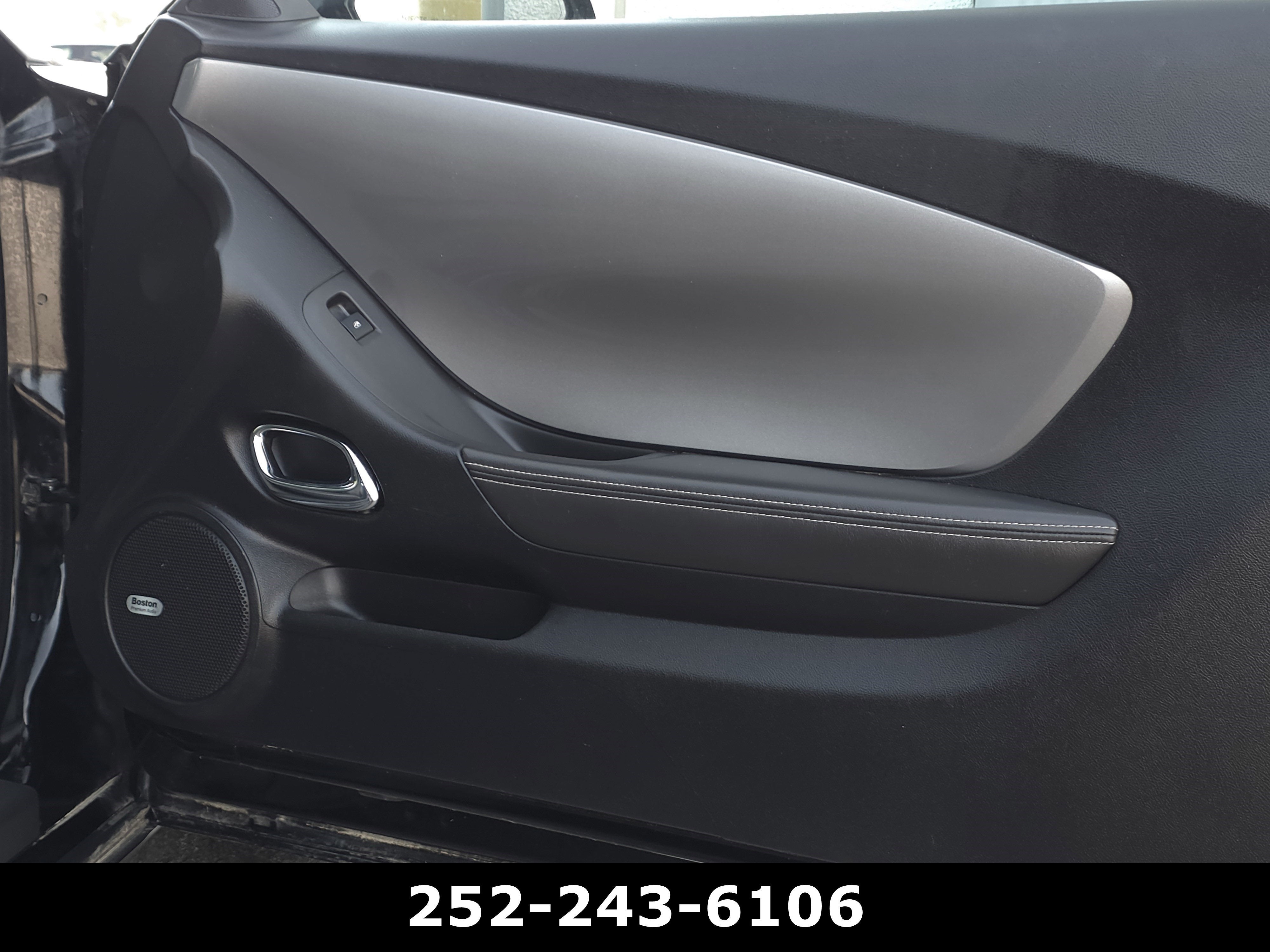 2011 Chevrolet Camaro 2SS