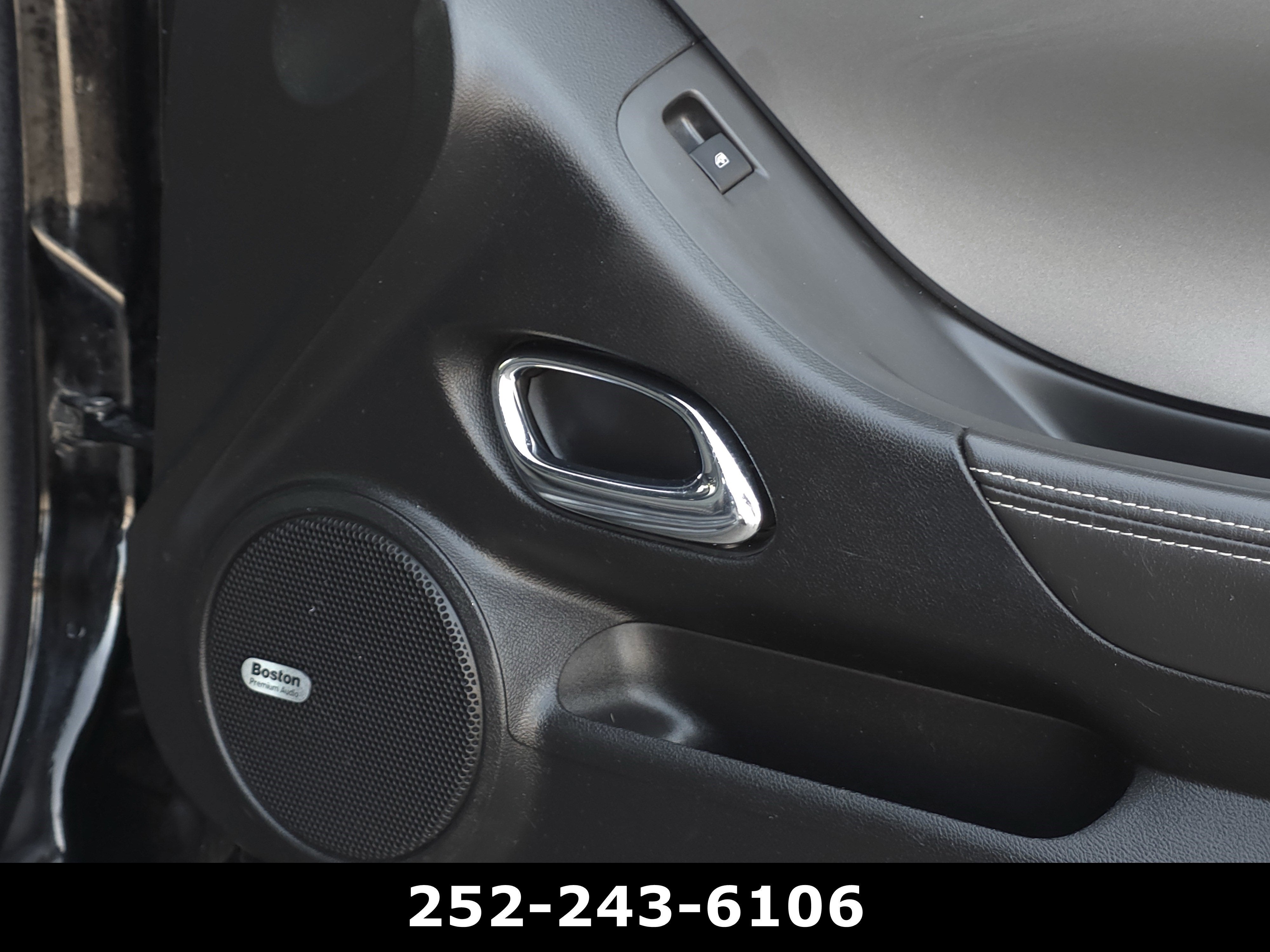 2011 Chevrolet Camaro 2SS