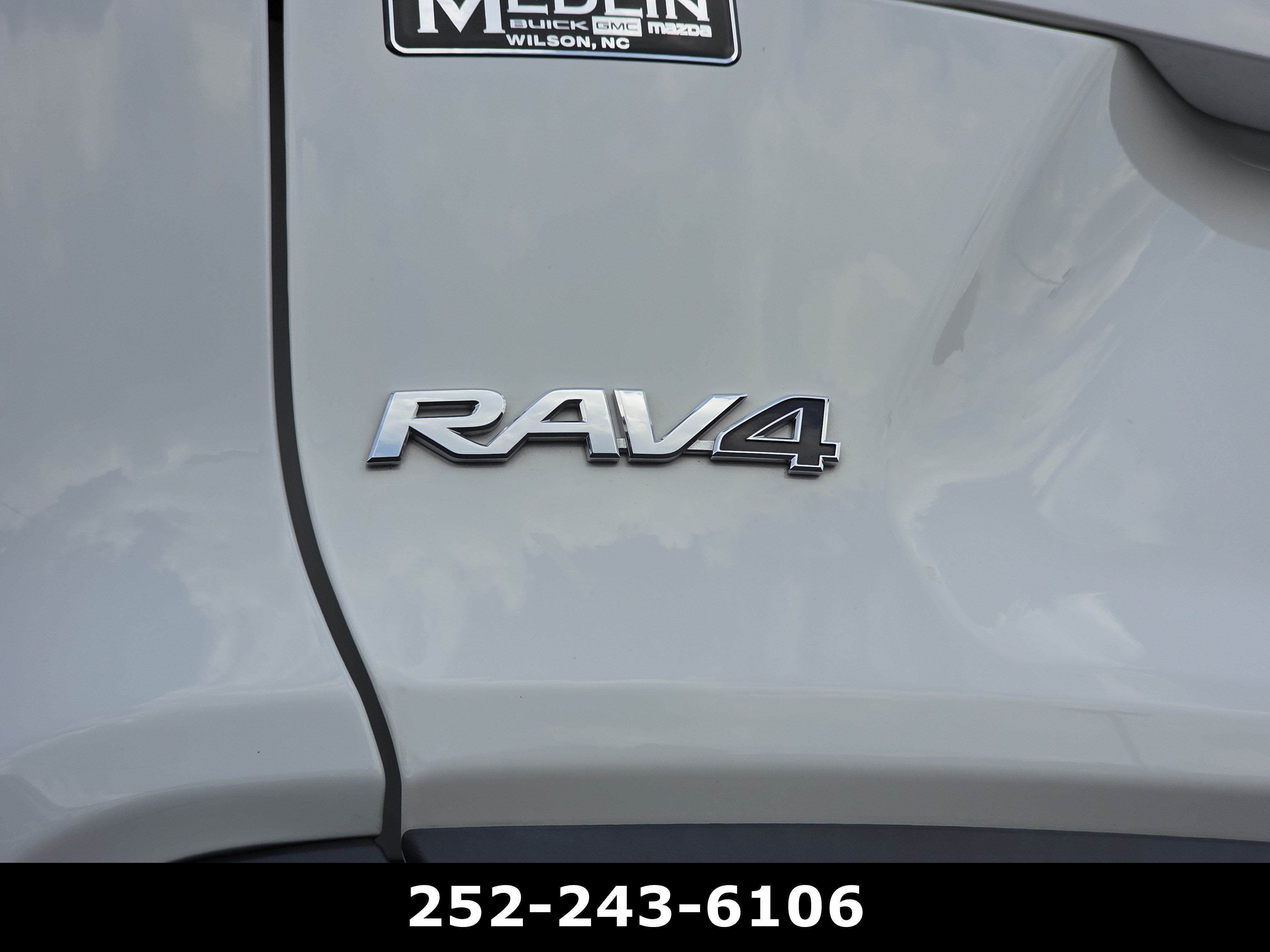 2021 Toyota RAV4 LE