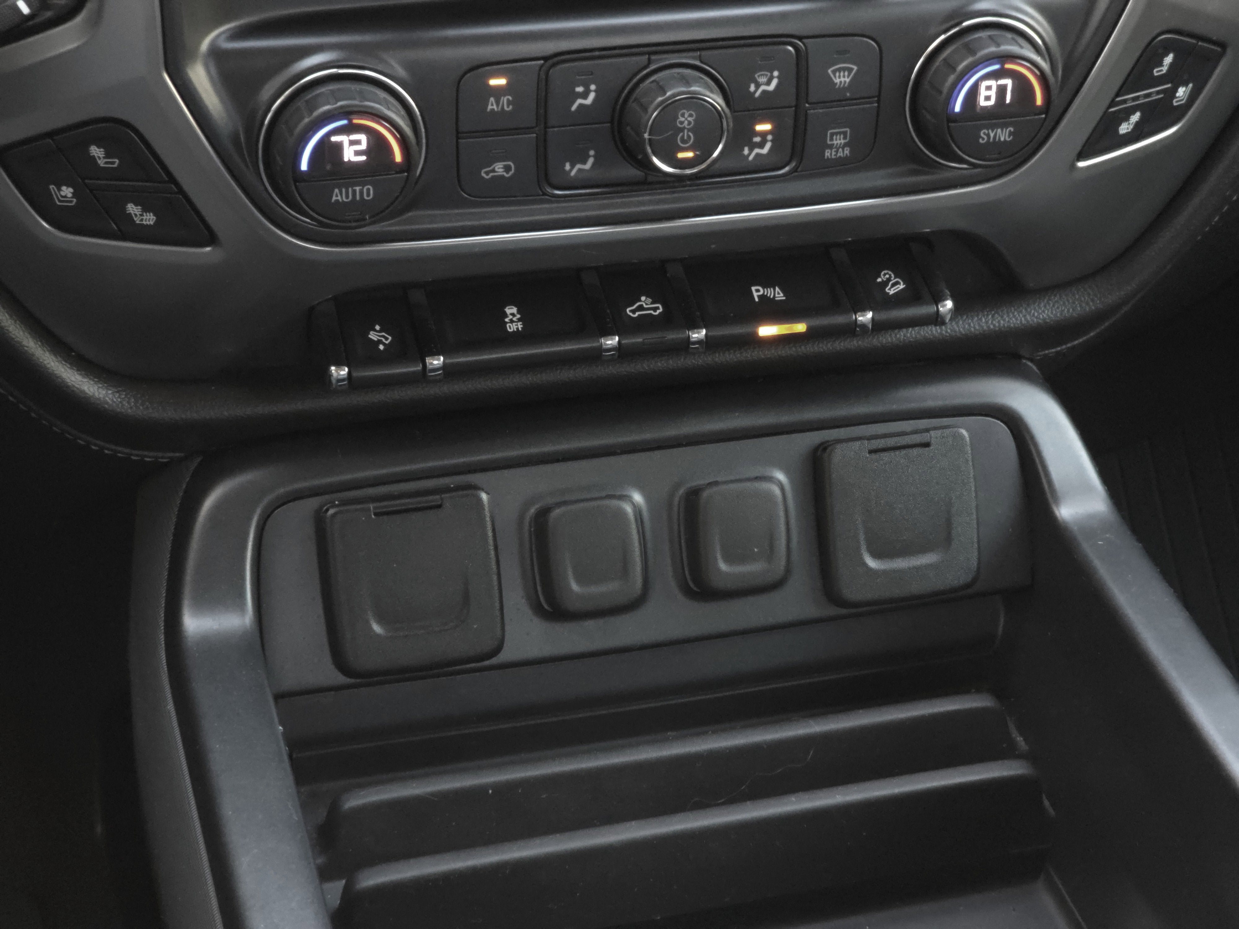 2018 Chevrolet Silverado 1500 LTZ 2LZ