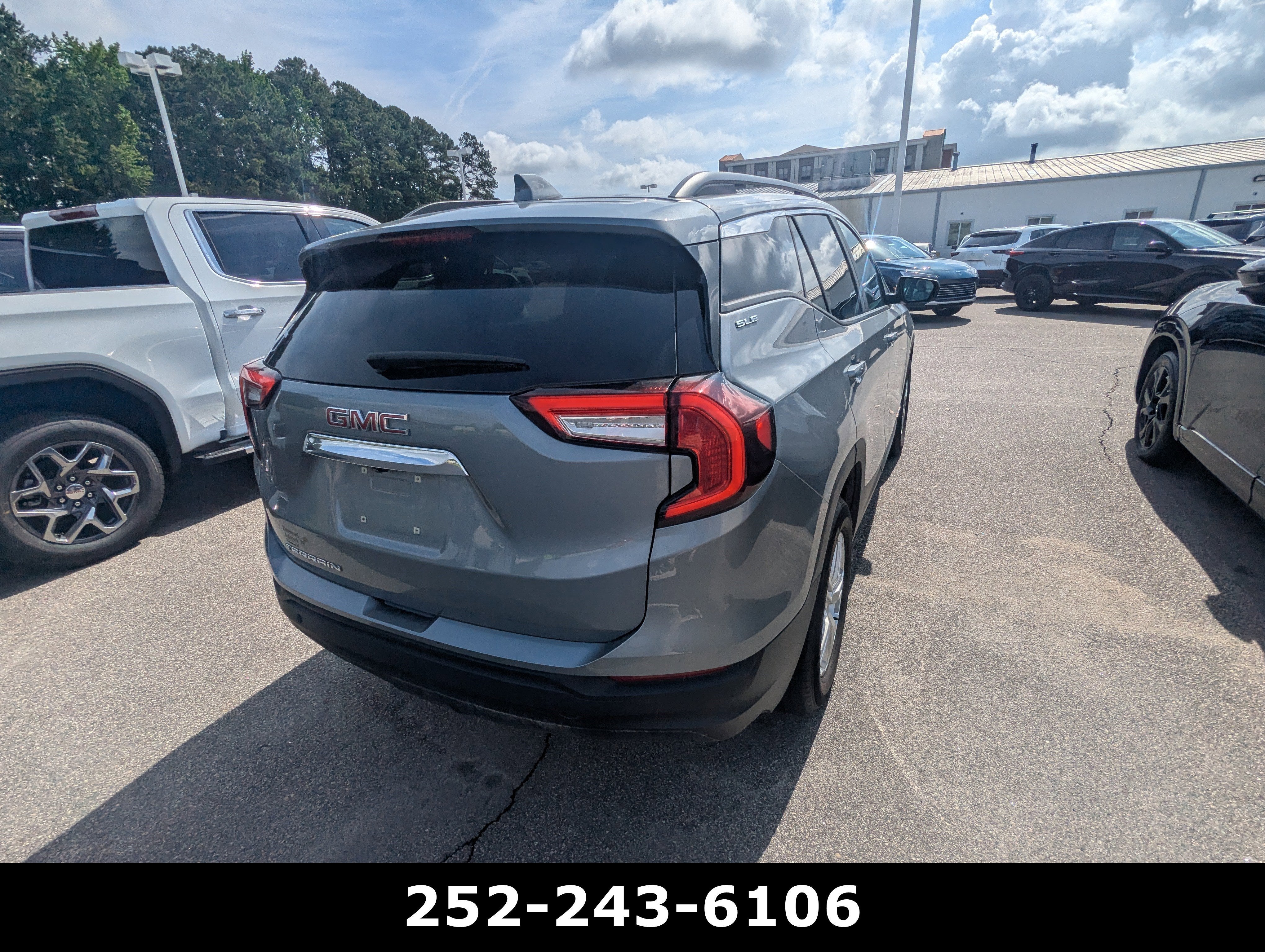 2024 GMC Terrain SLE