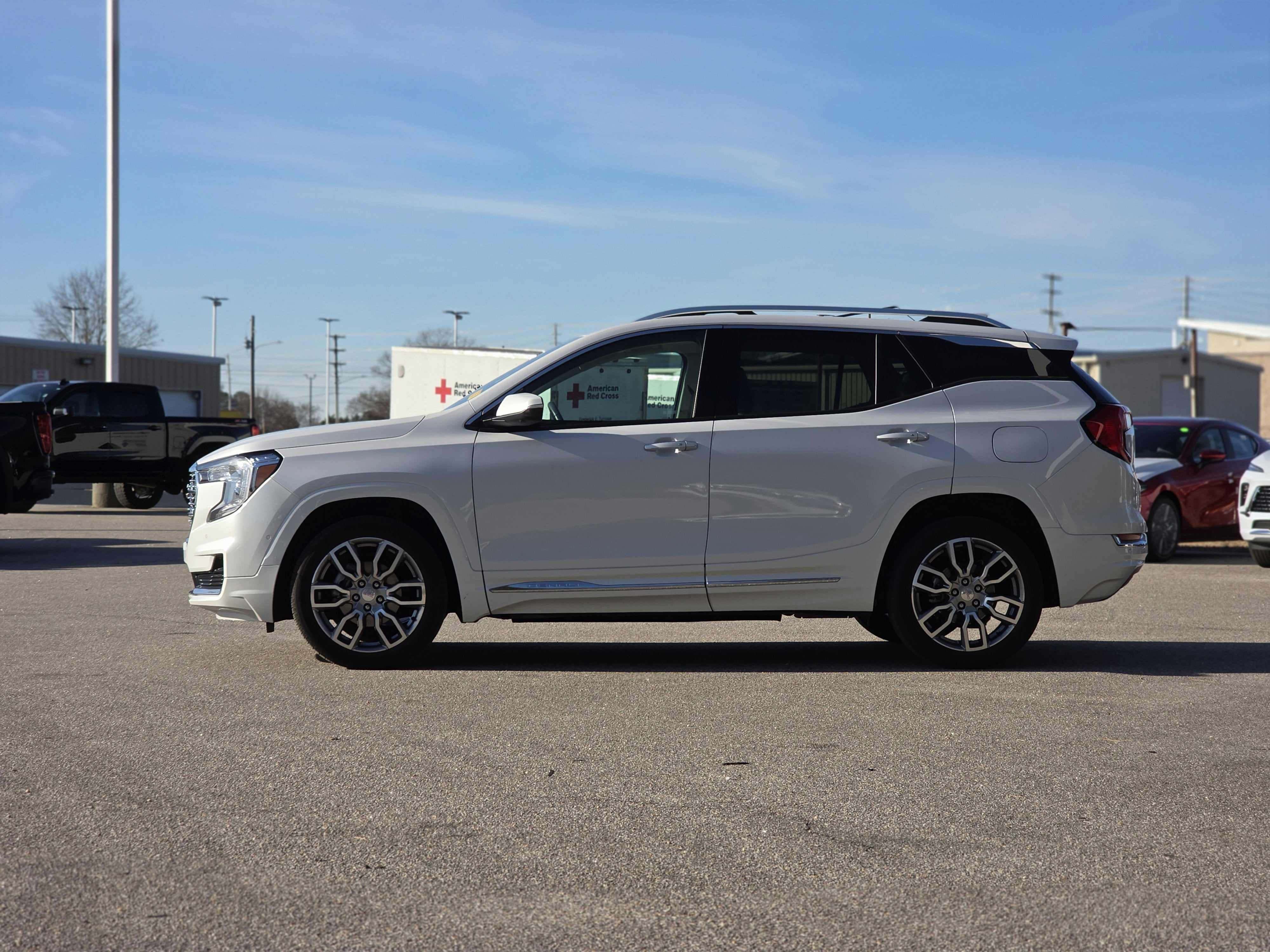 2023 GMC Terrain Denali