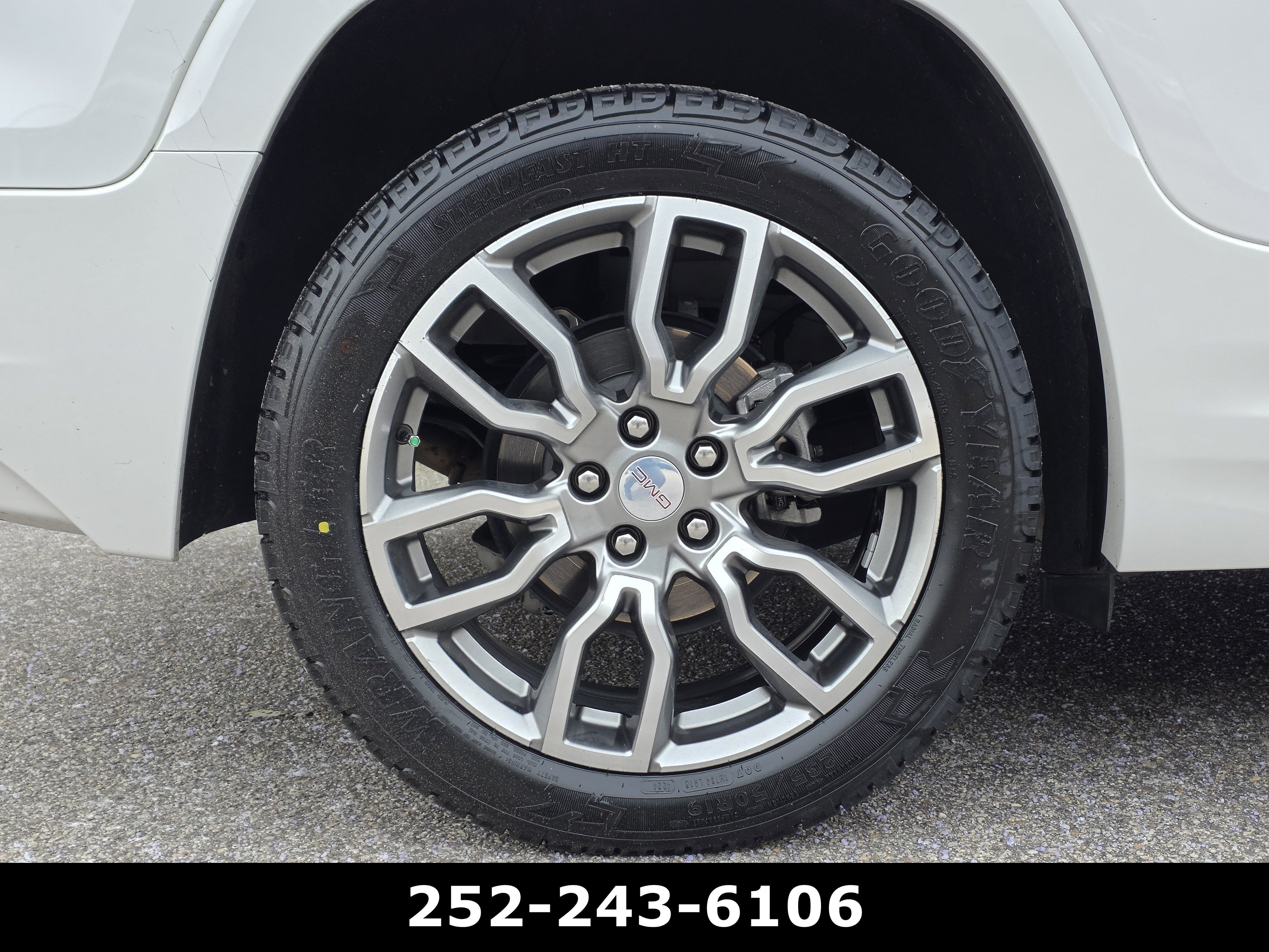 2023 GMC Terrain Denali