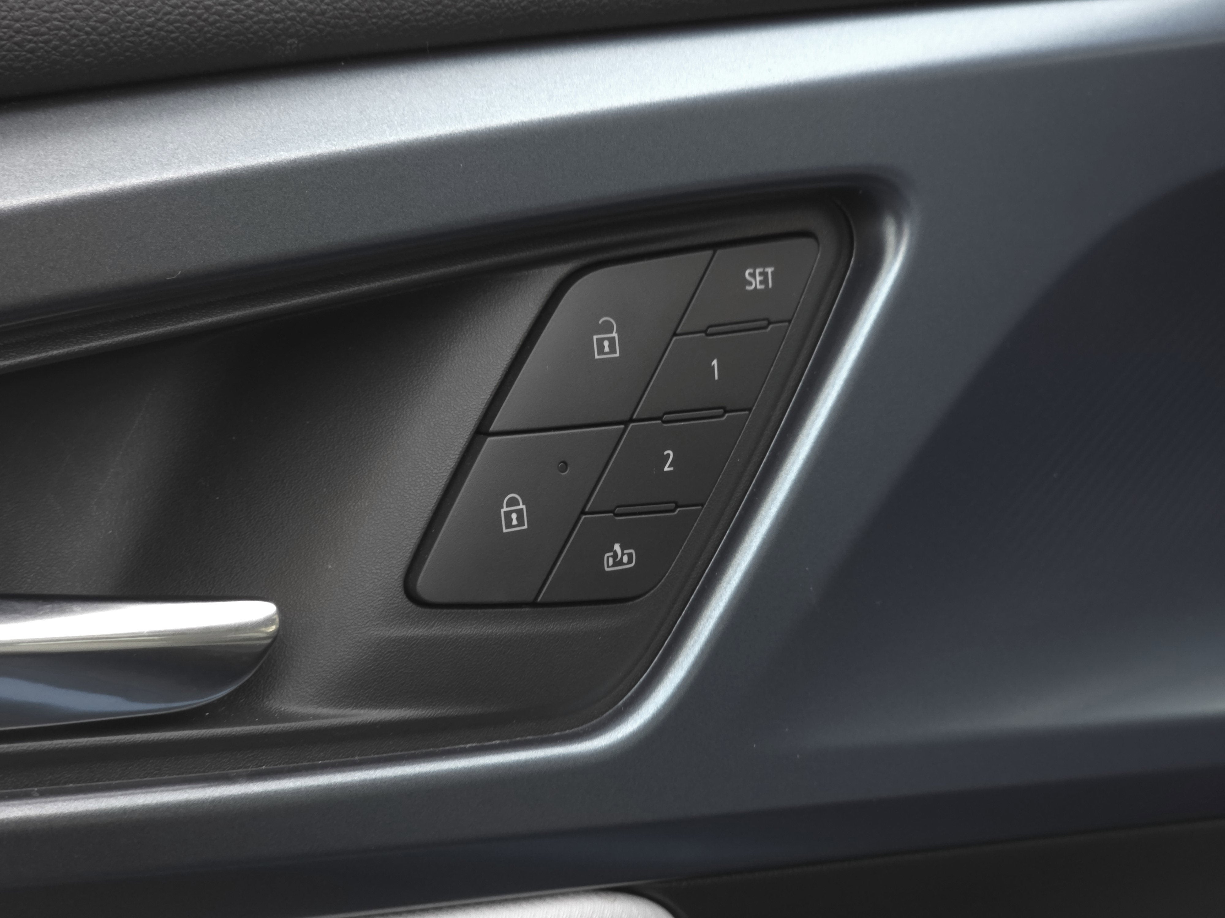 2024 Chevrolet Equinox EV LT