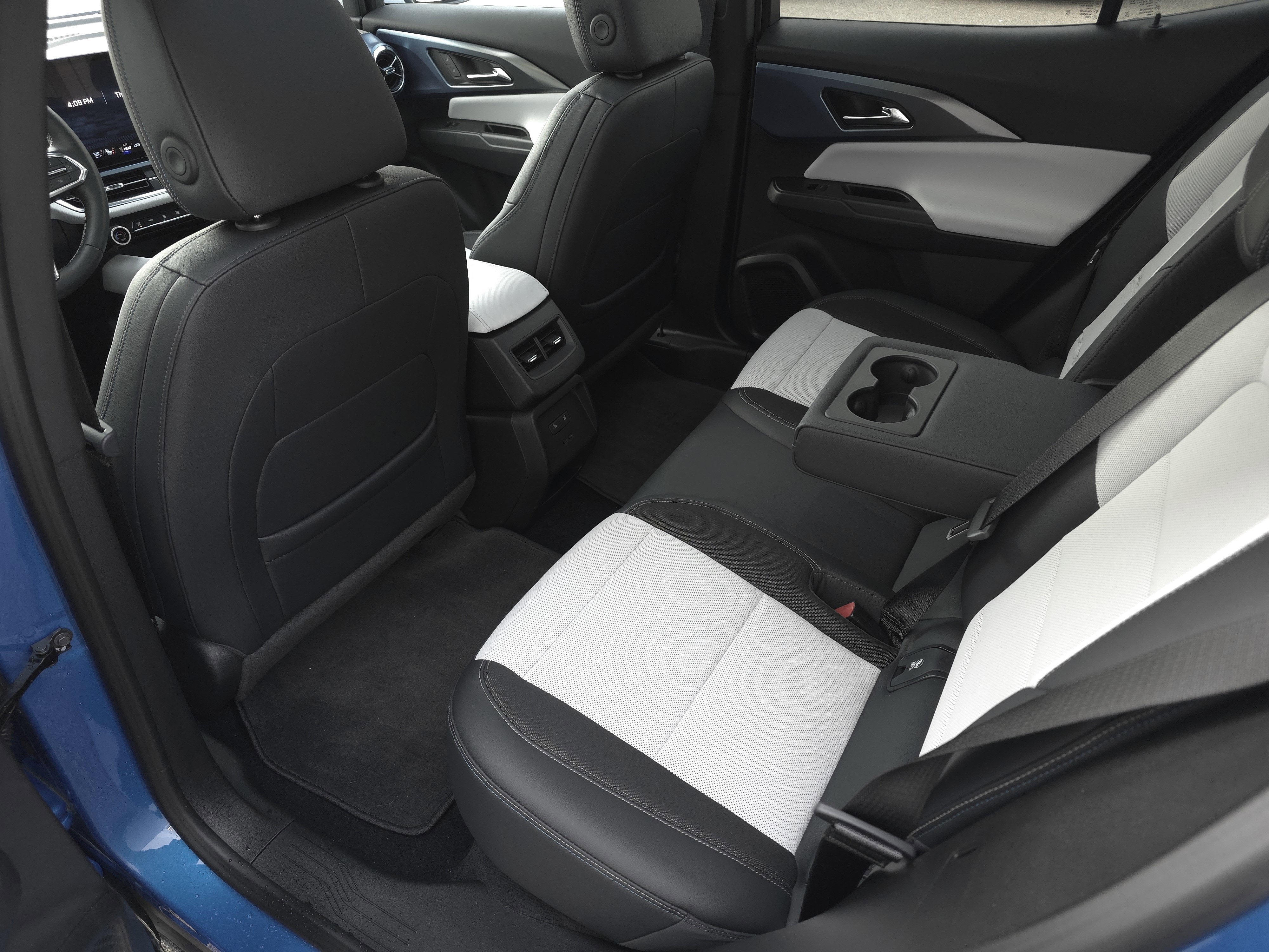 2024 Chevrolet Equinox EV LT