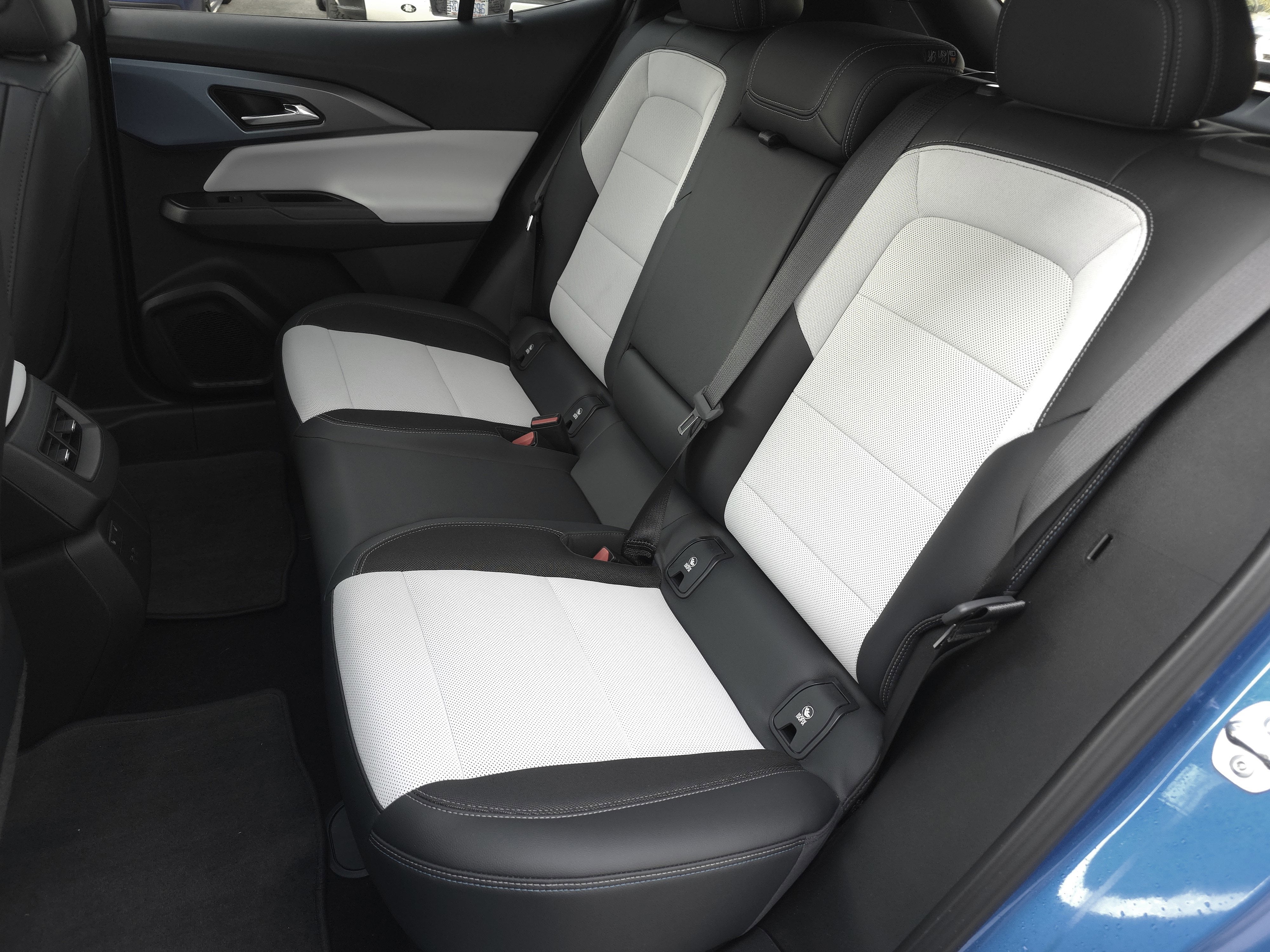 2024 Chevrolet Equinox EV LT