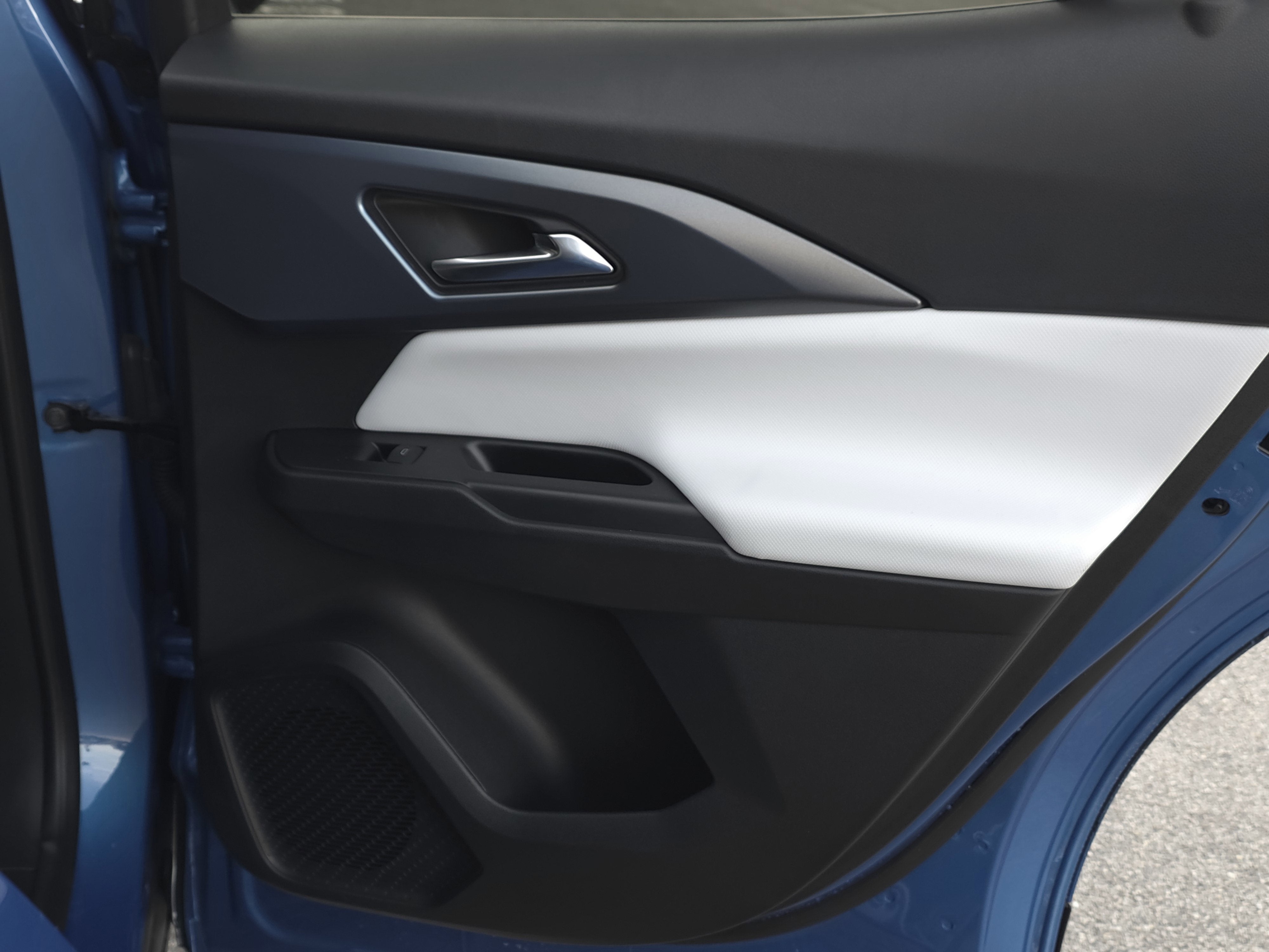 2024 Chevrolet Equinox EV LT