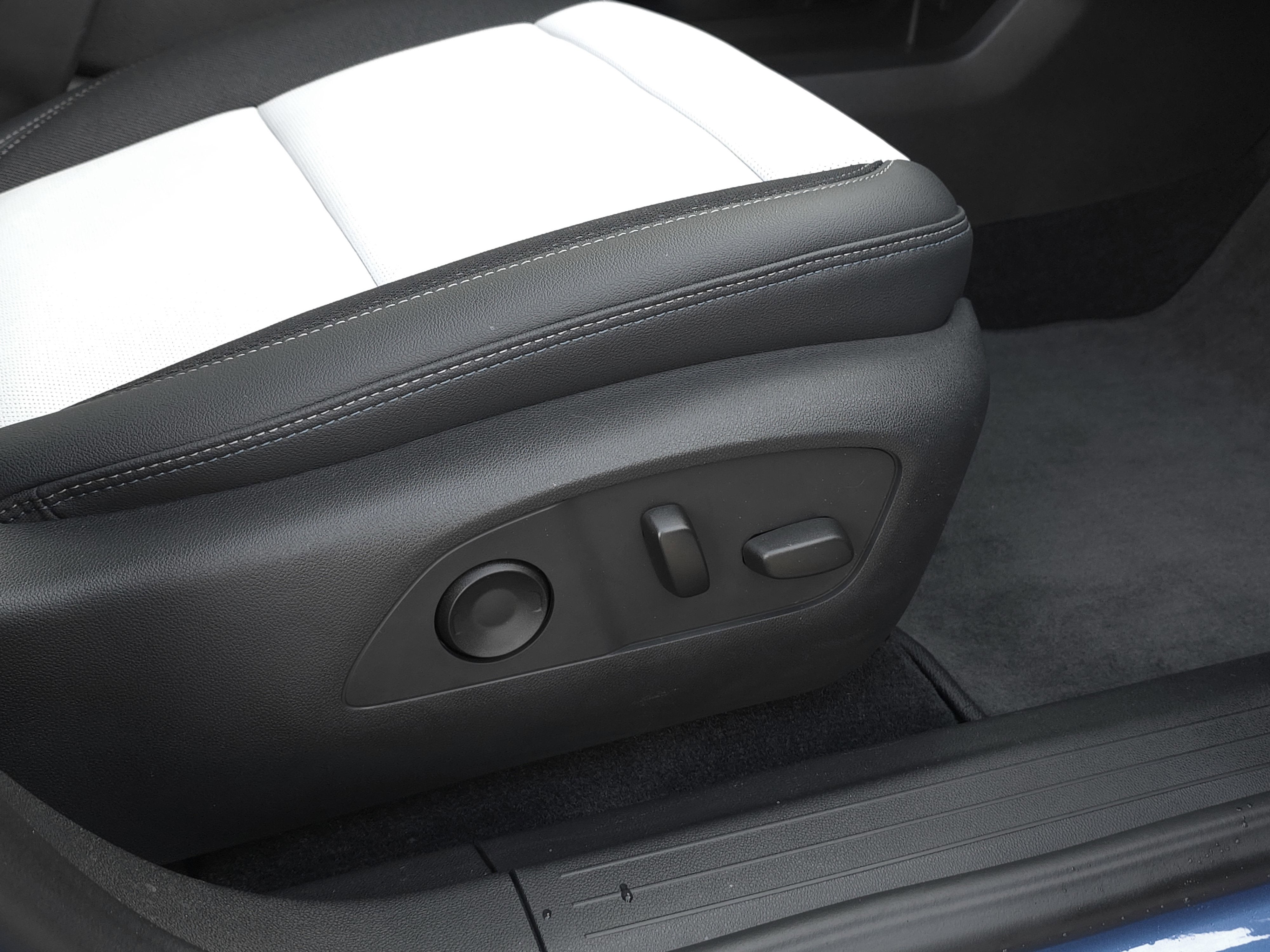 2024 Chevrolet Equinox EV LT