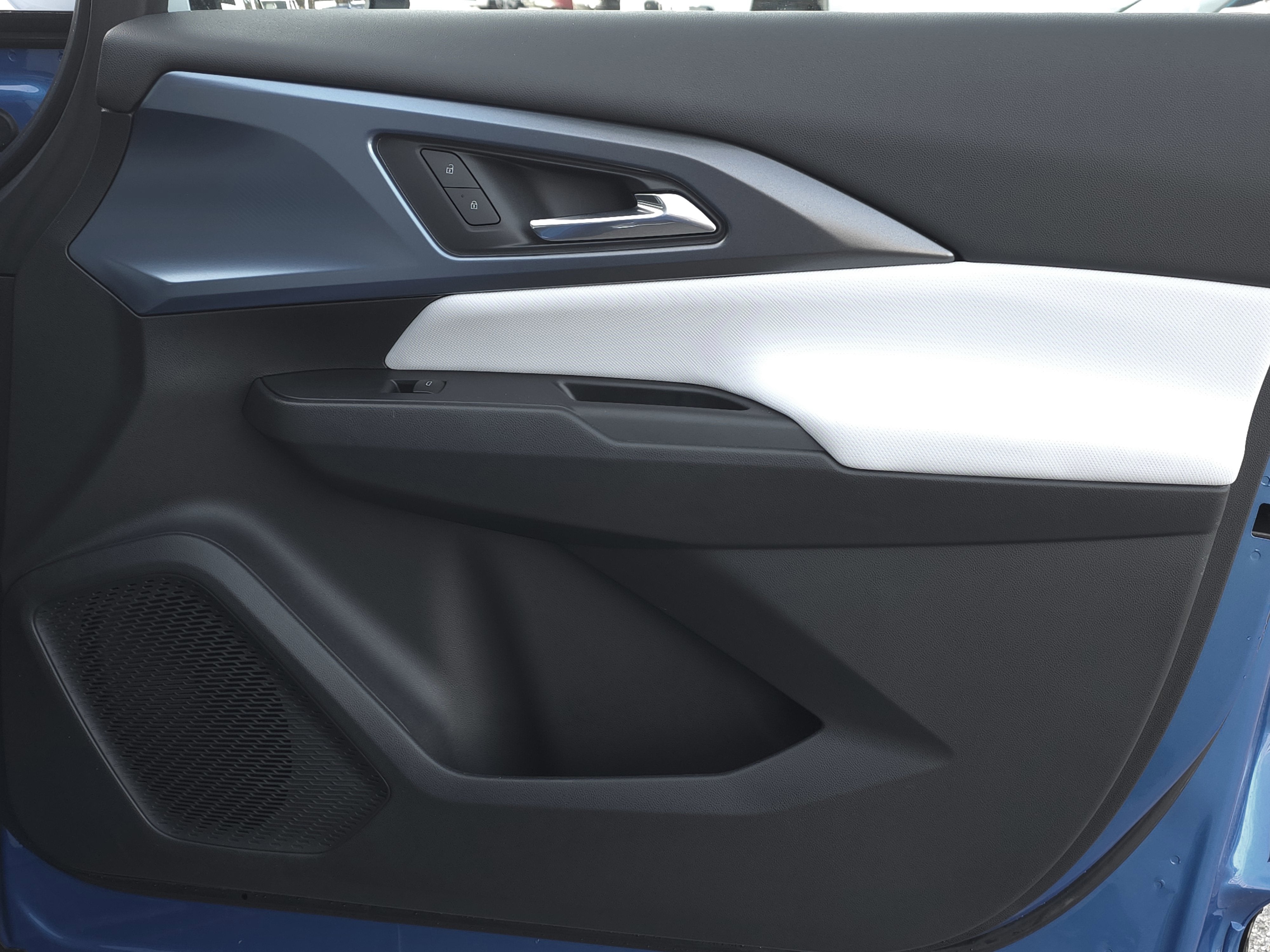 2024 Chevrolet Equinox EV LT