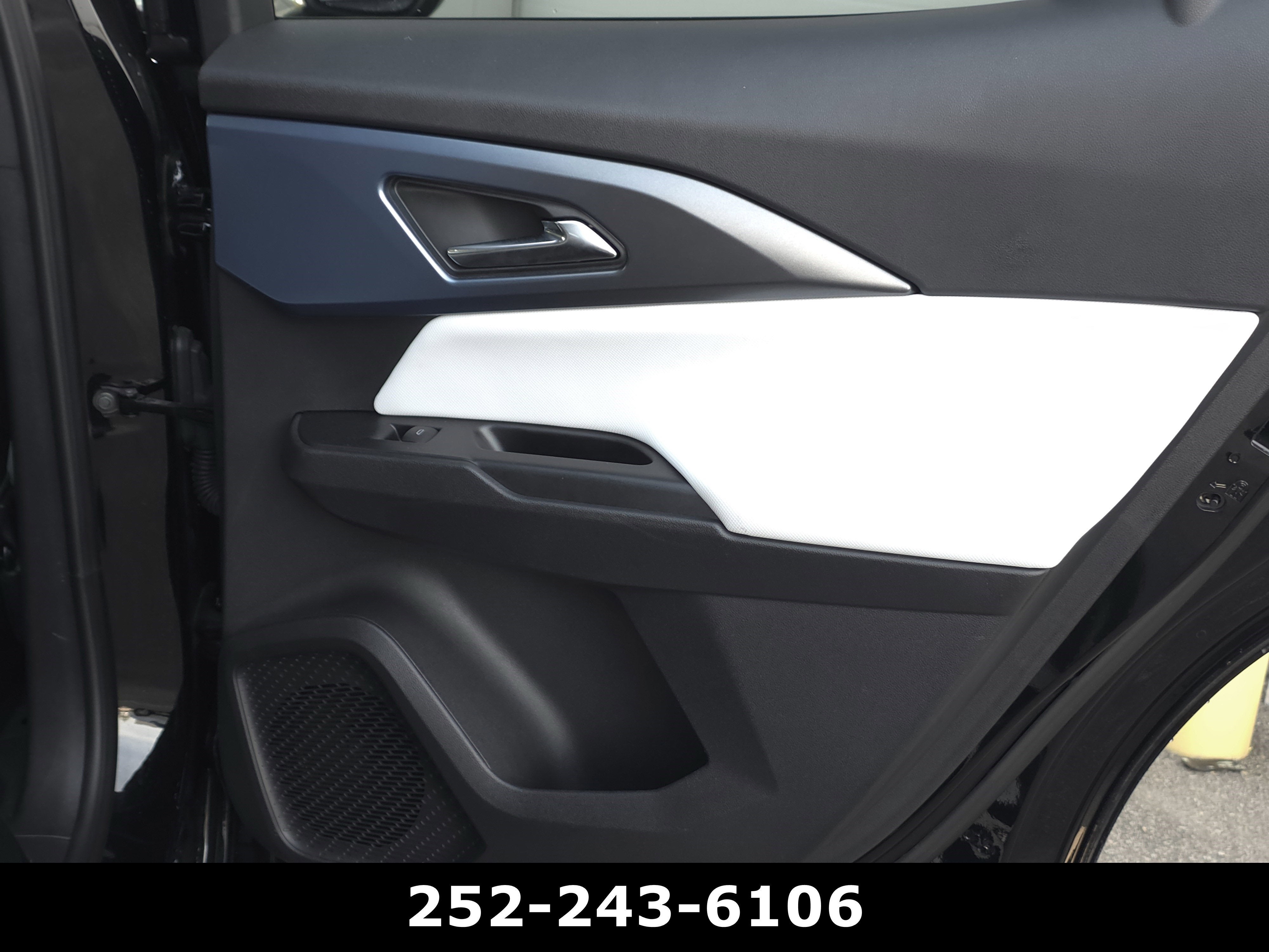 2025 Chevrolet Equinox EV LT