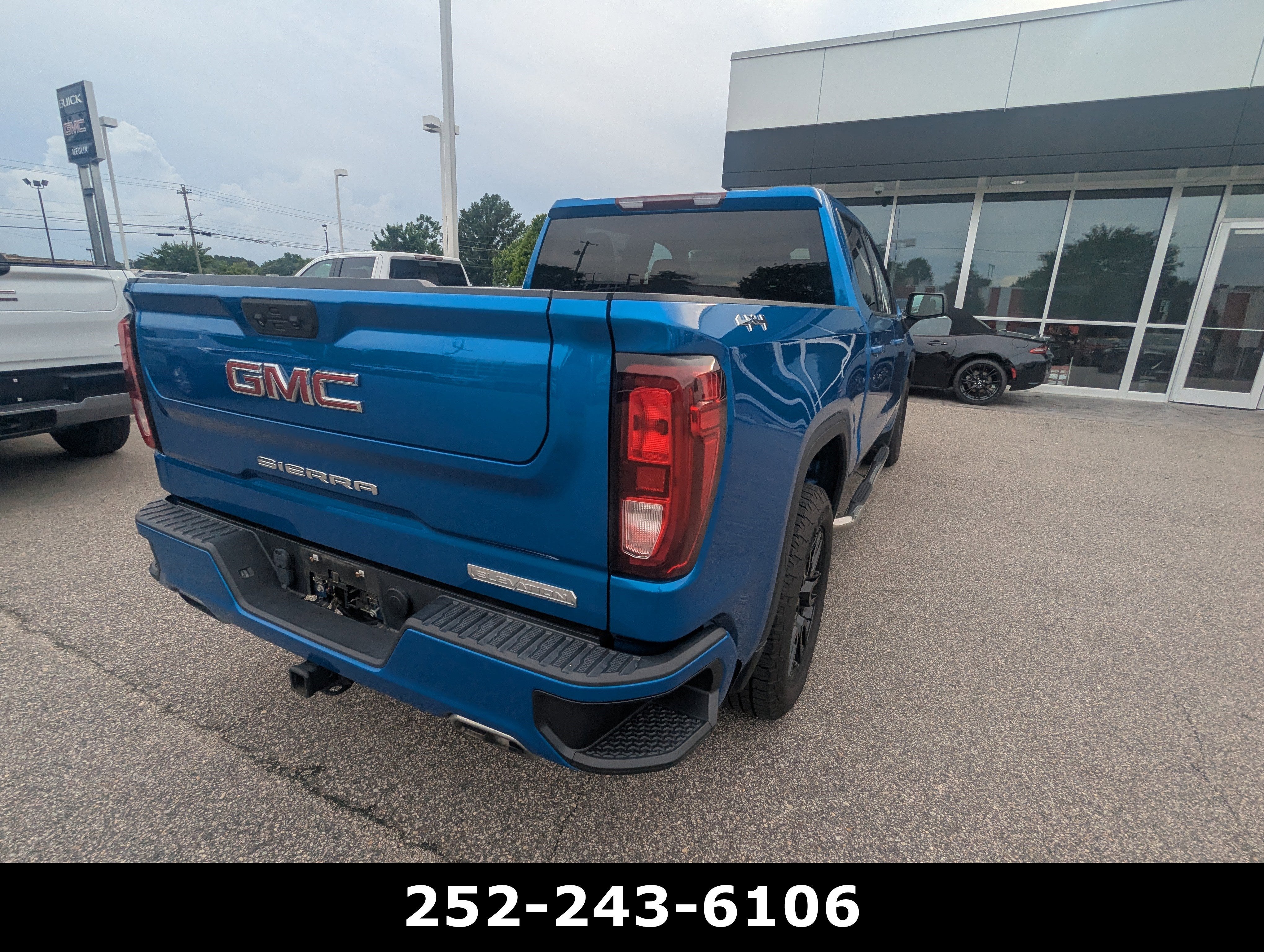 2022 GMC Sierra 1500 Elevation