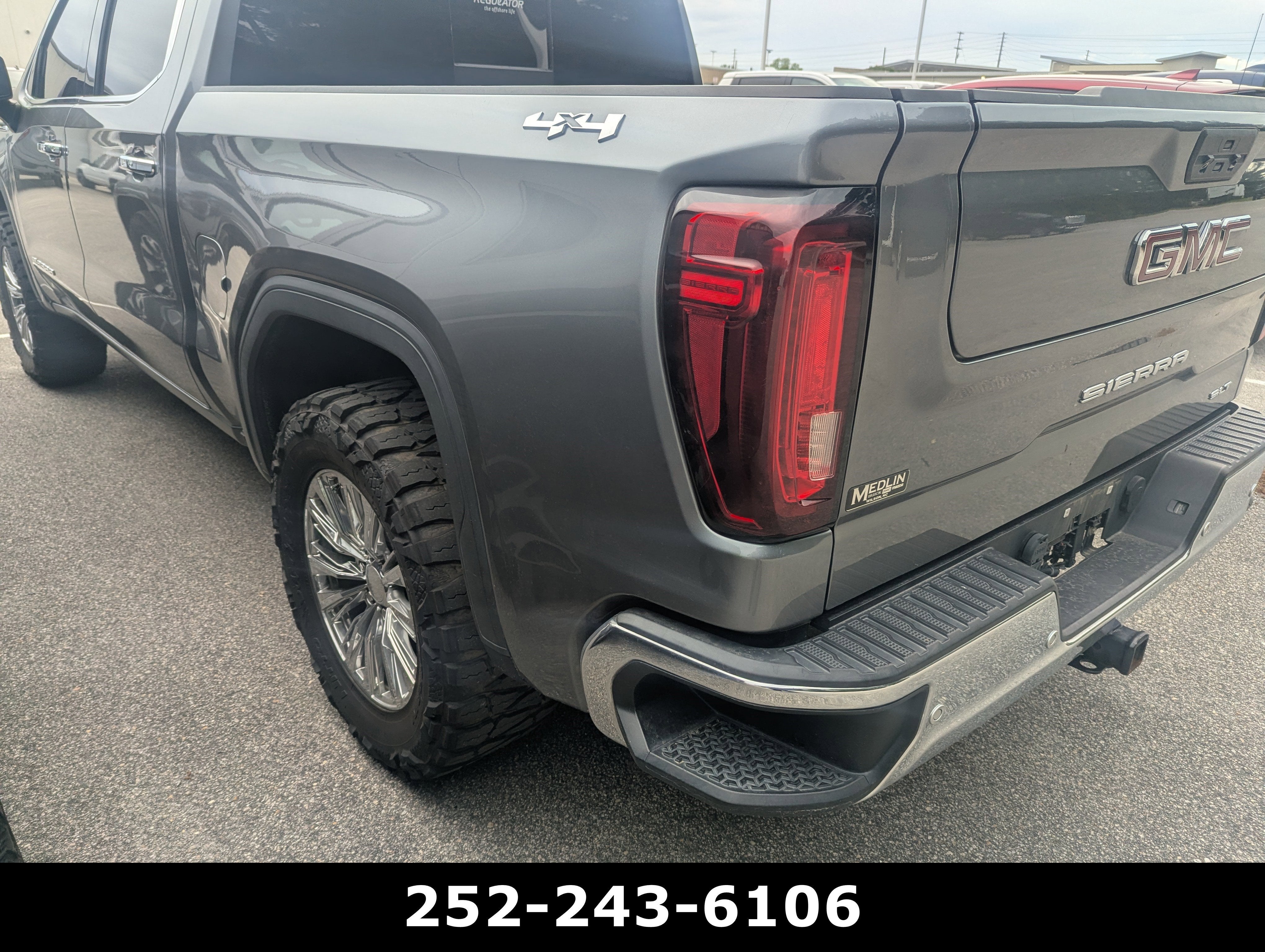 2021 GMC Sierra 1500 SLT