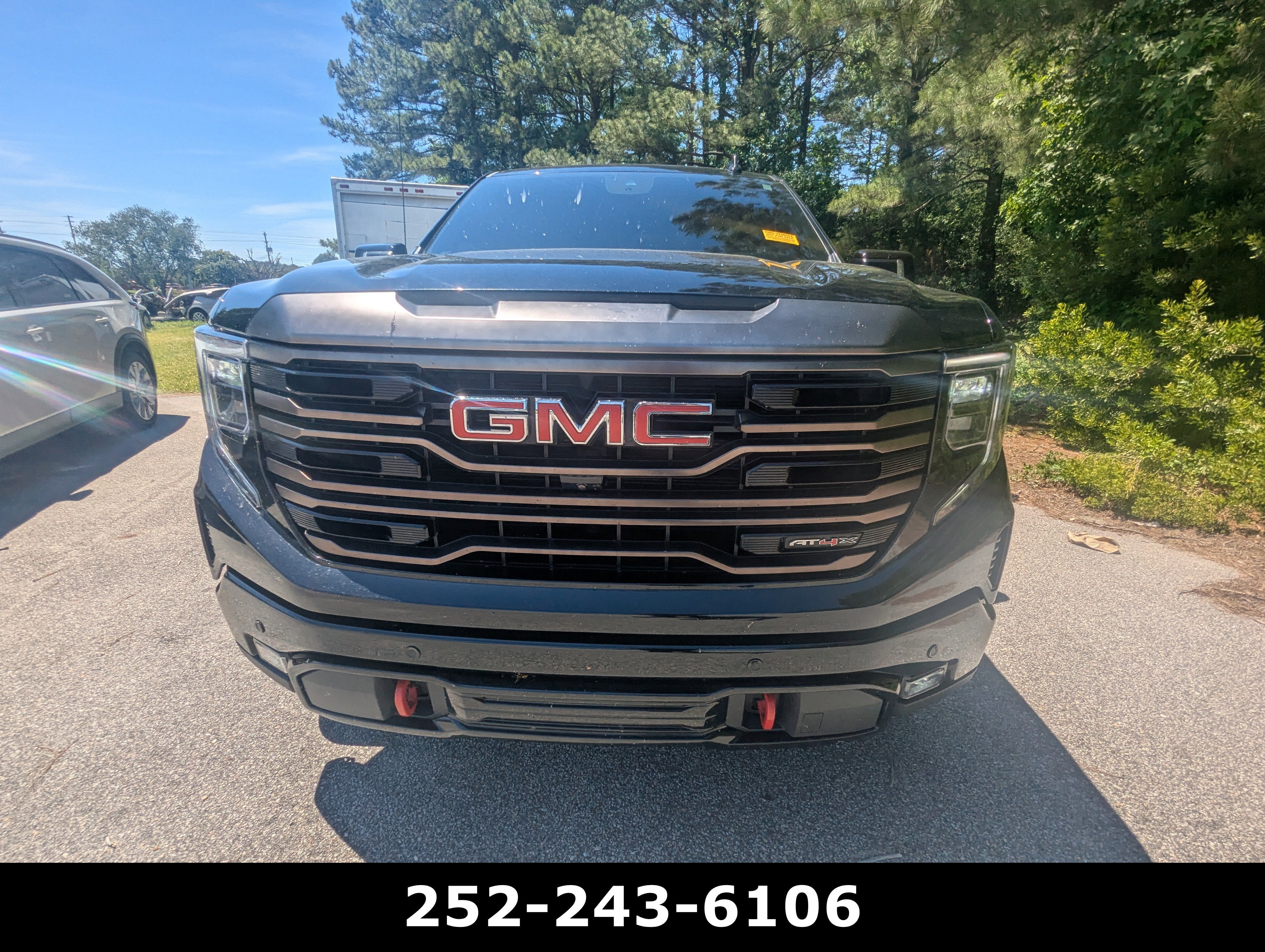 2023 GMC Sierra 1500 AT4X
