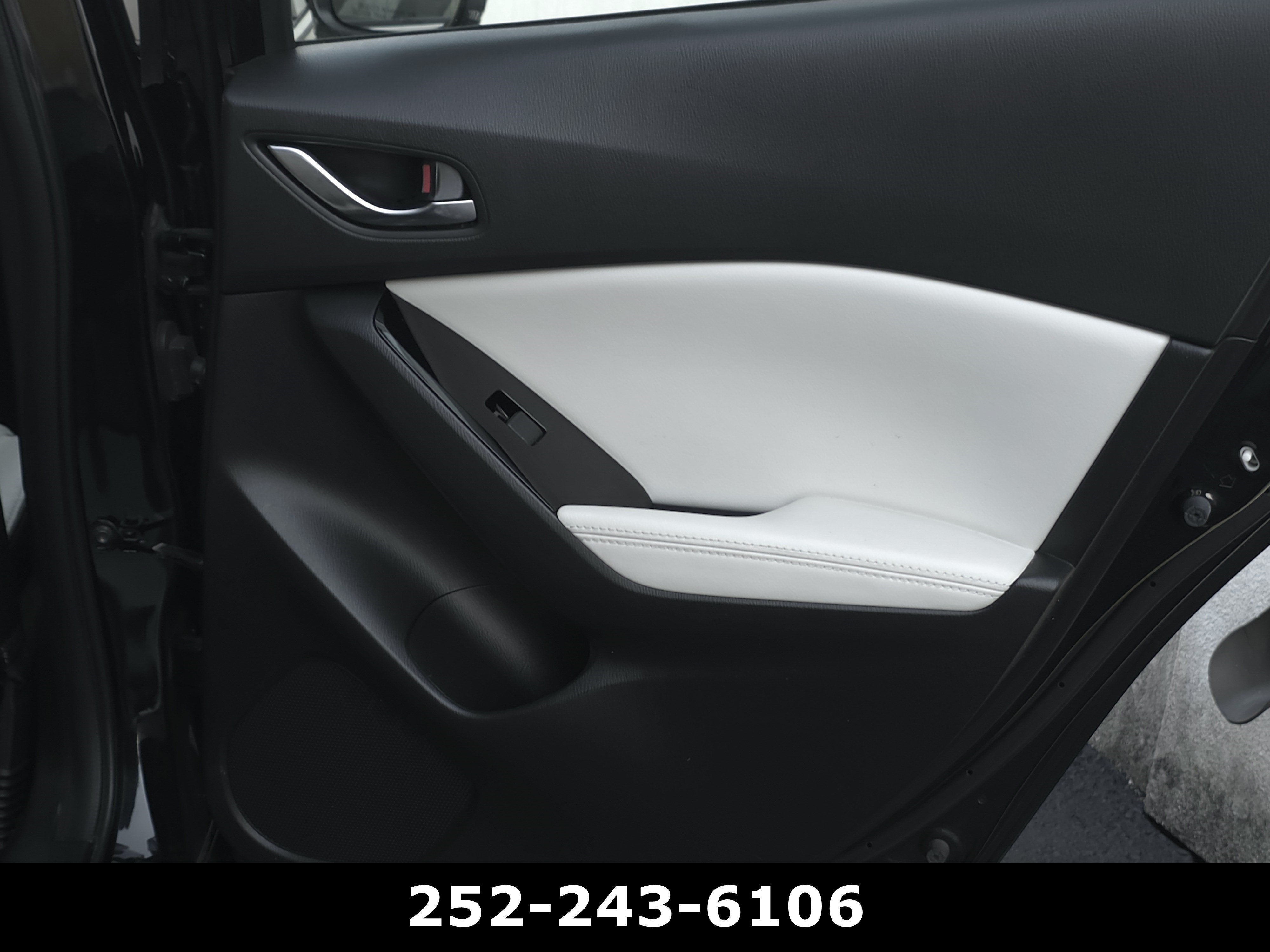 2017 Mazda Mazda3 5-Door Grand Touring