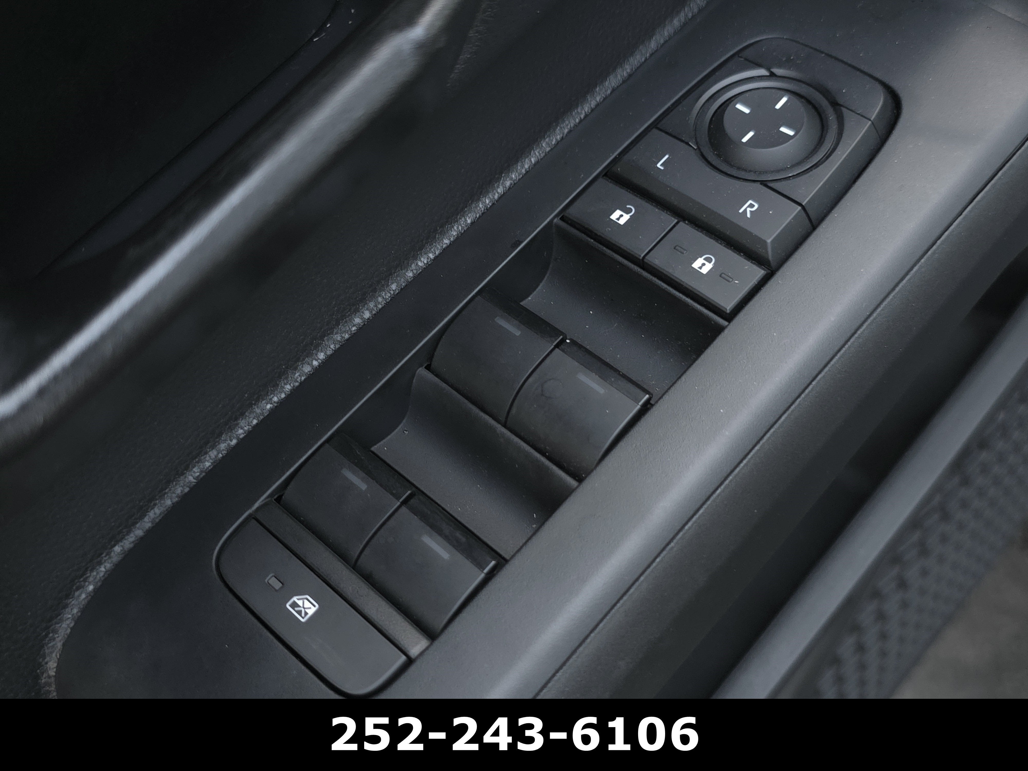2025 Toyota Tacoma 4WD SR
