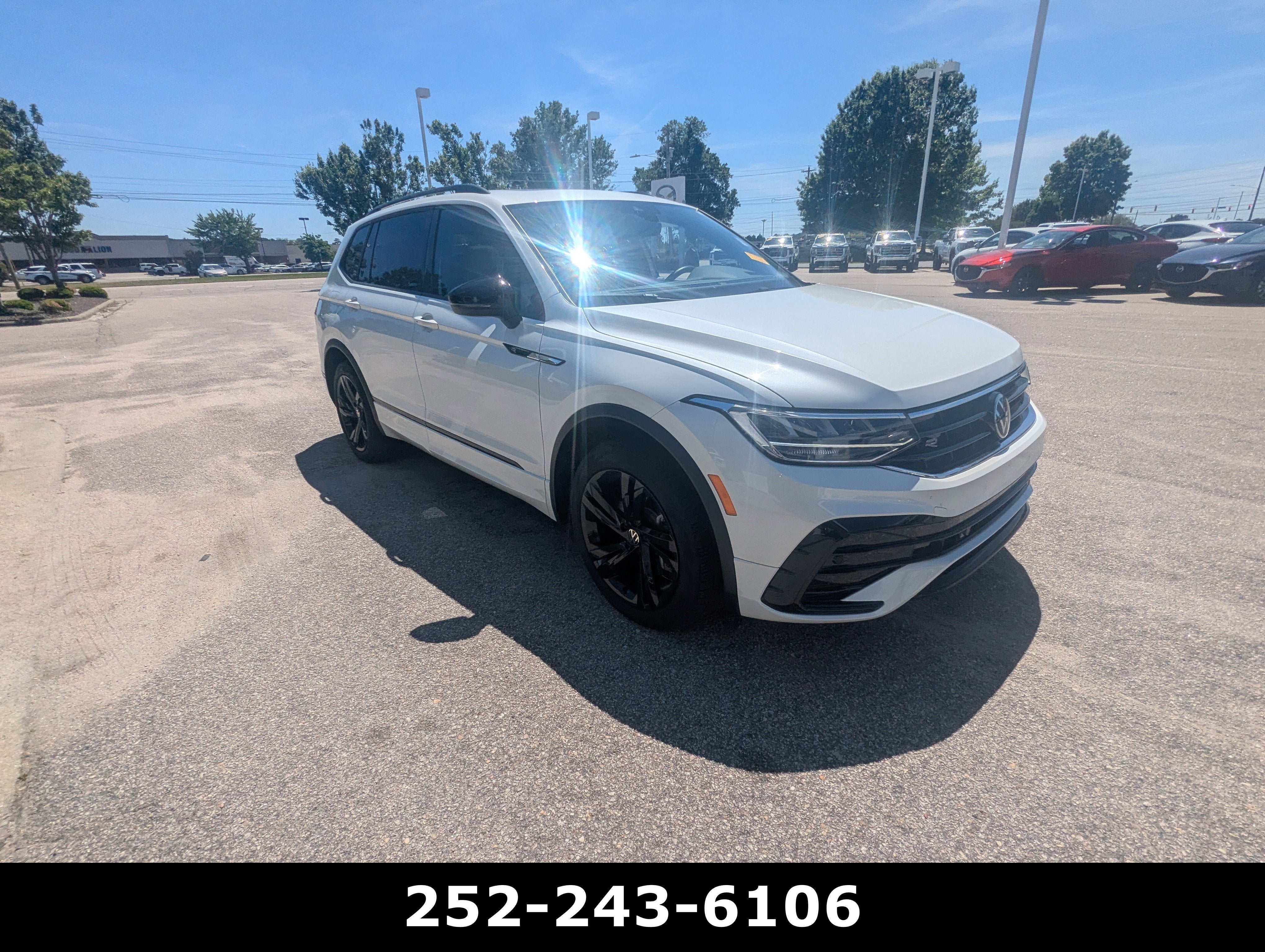 2024 Volkswagen Tiguan SE R-Line Black