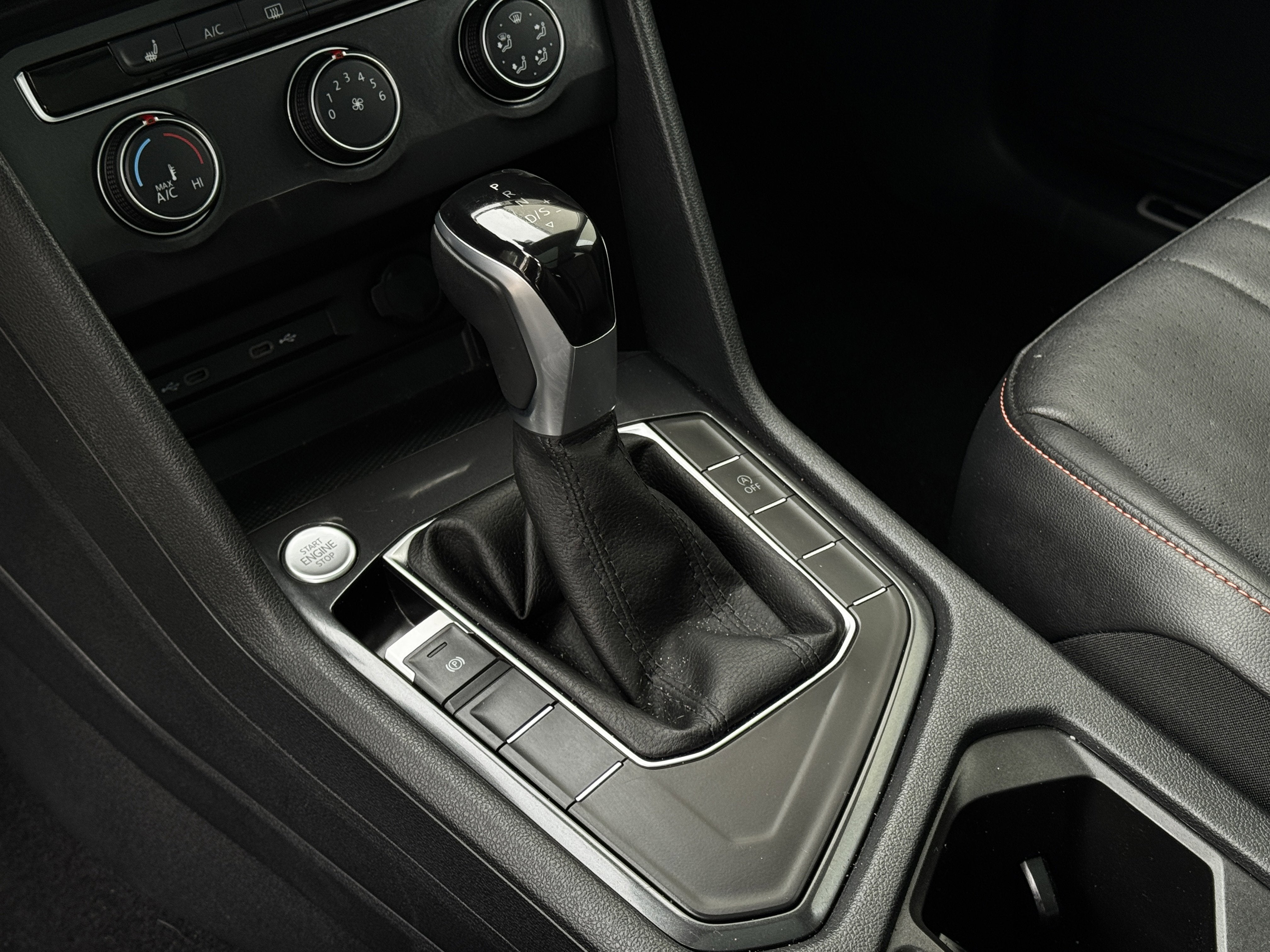 2024 Volkswagen Tiguan 2.0T Wolfsburg Edition