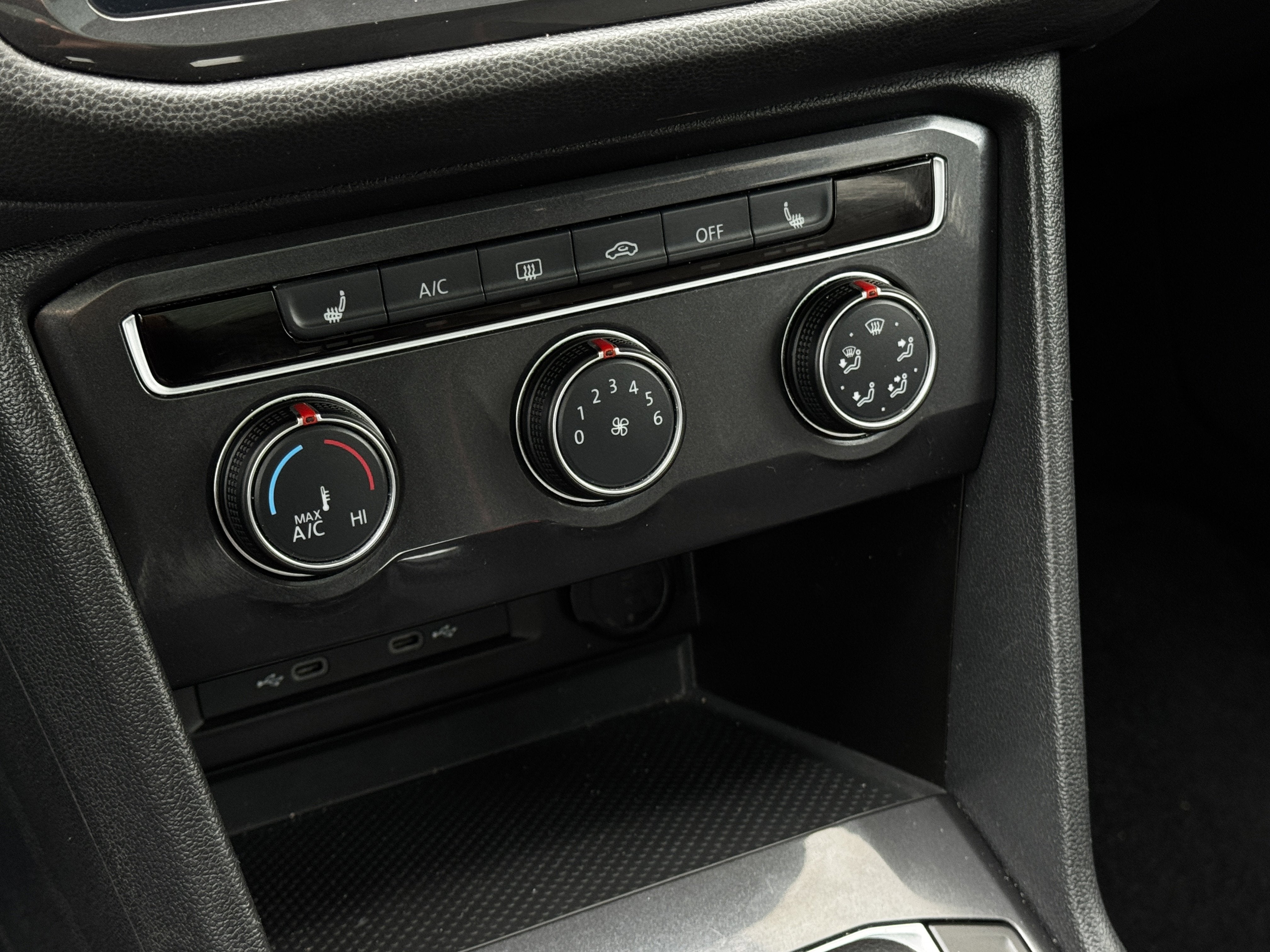 2024 Volkswagen Tiguan 2.0T Wolfsburg Edition