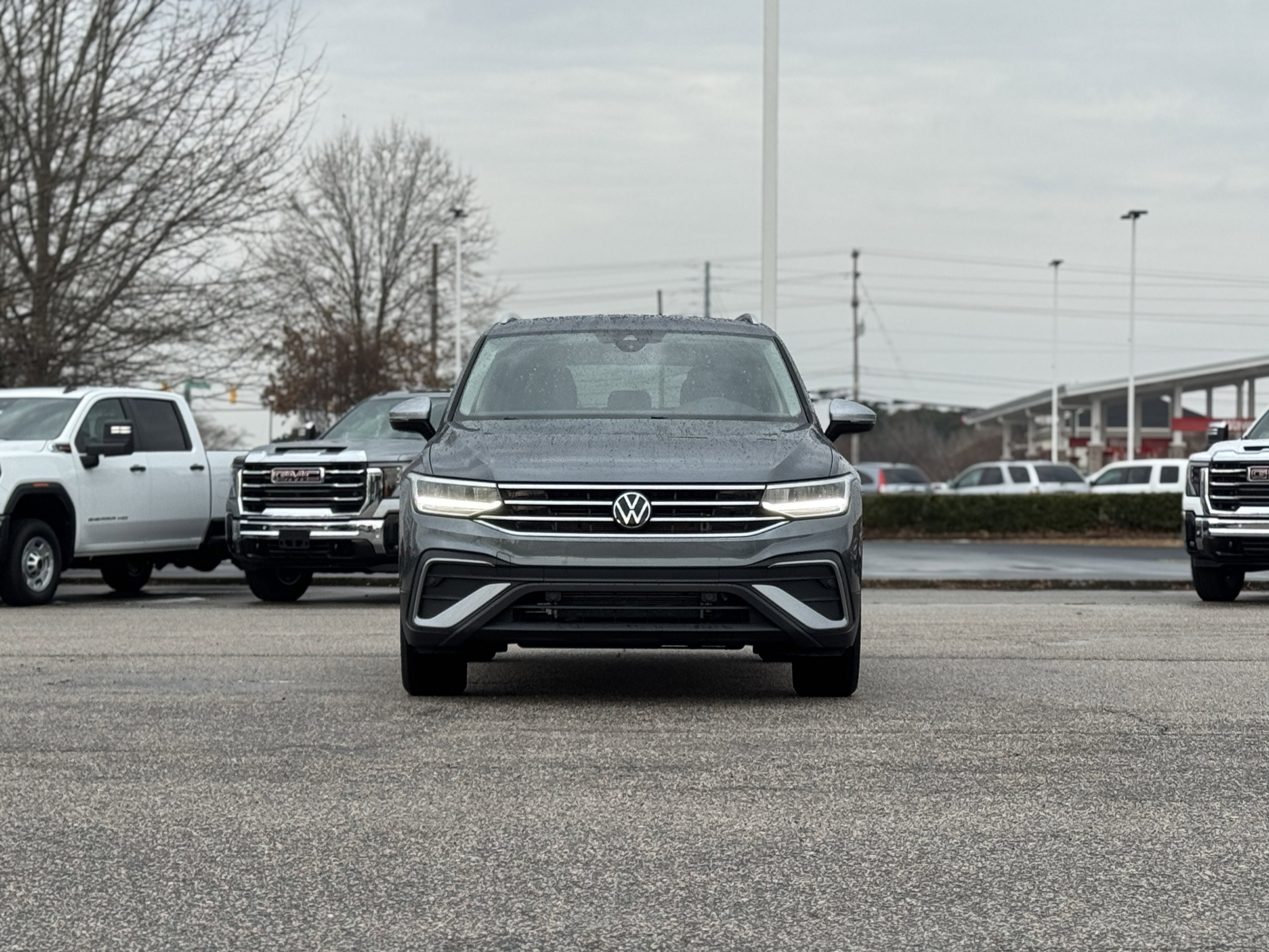 2024 Volkswagen Tiguan 2.0T Wolfsburg Edition