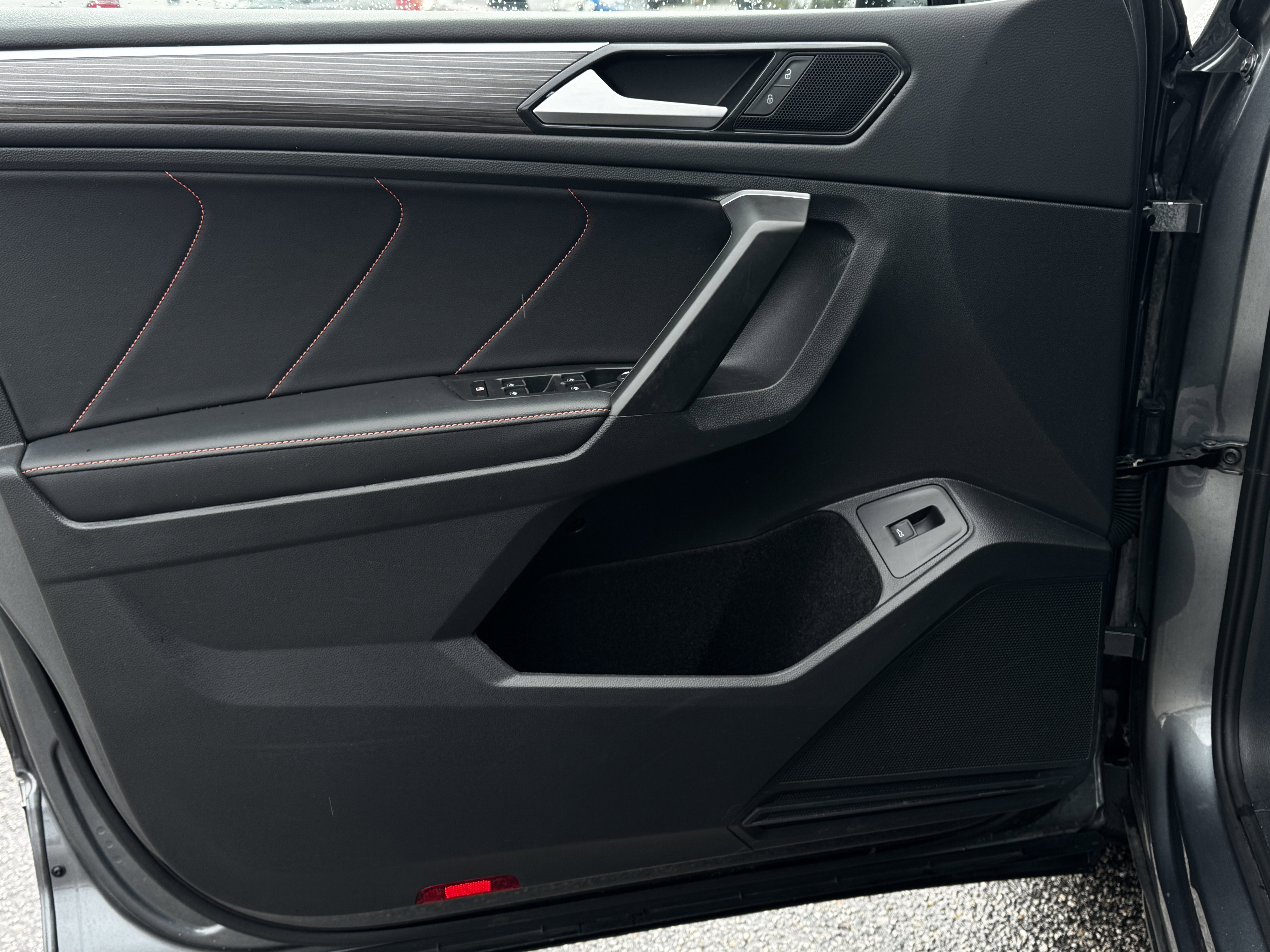 2024 Volkswagen Tiguan 2.0T Wolfsburg Edition