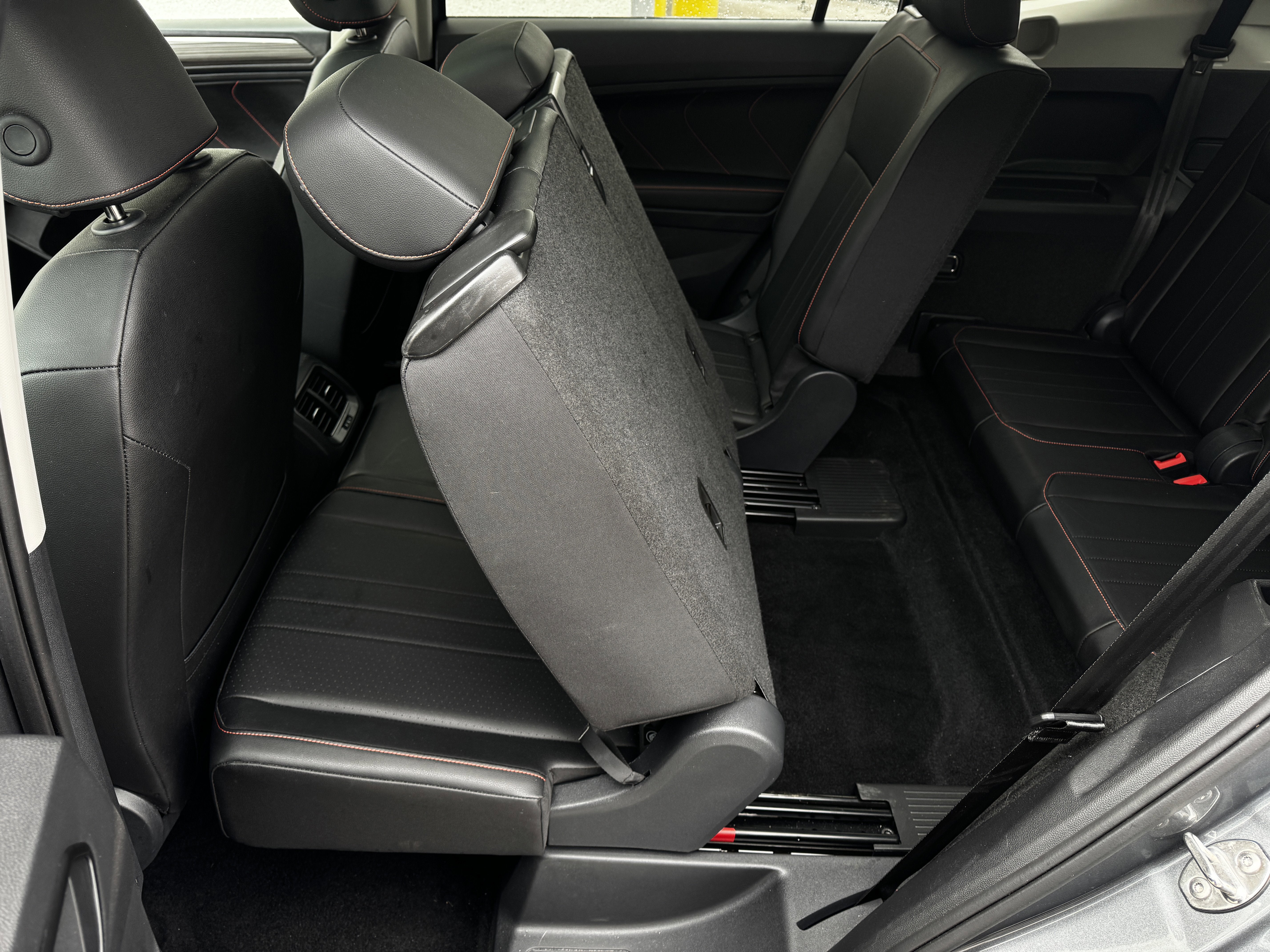 2024 Volkswagen Tiguan 2.0T Wolfsburg Edition