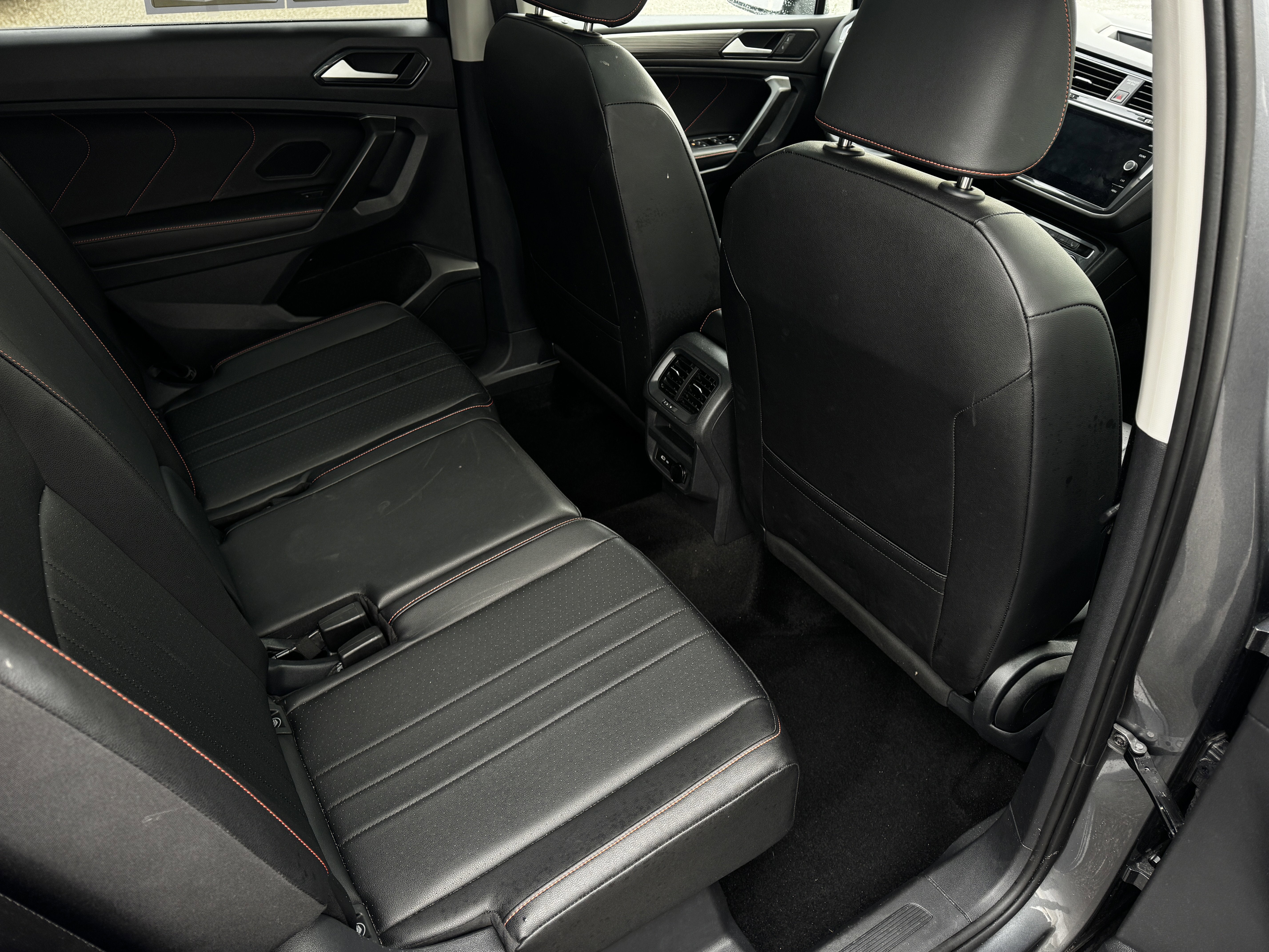 2024 Volkswagen Tiguan 2.0T Wolfsburg Edition