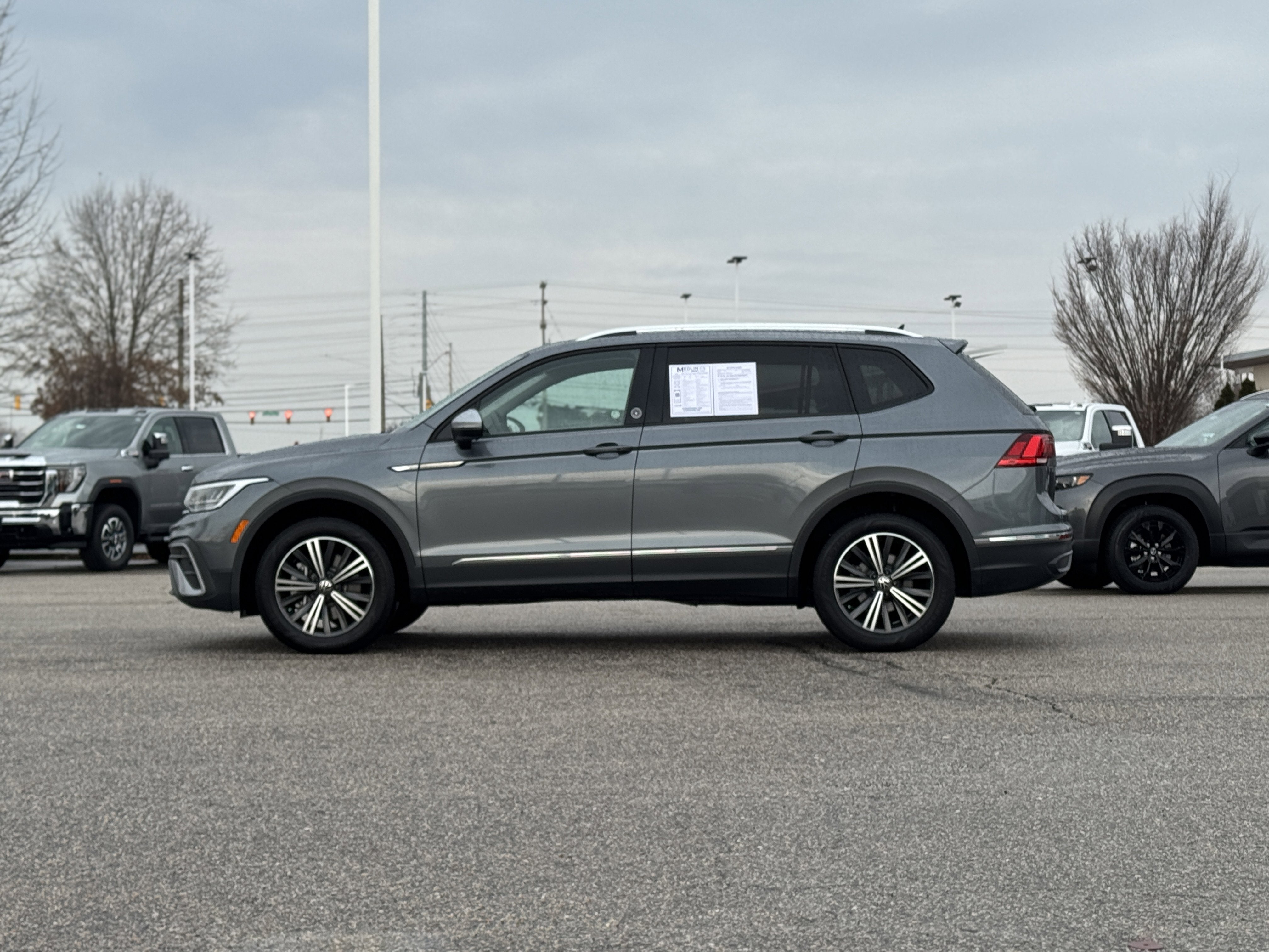 2024 Volkswagen Tiguan 2.0T Wolfsburg Edition