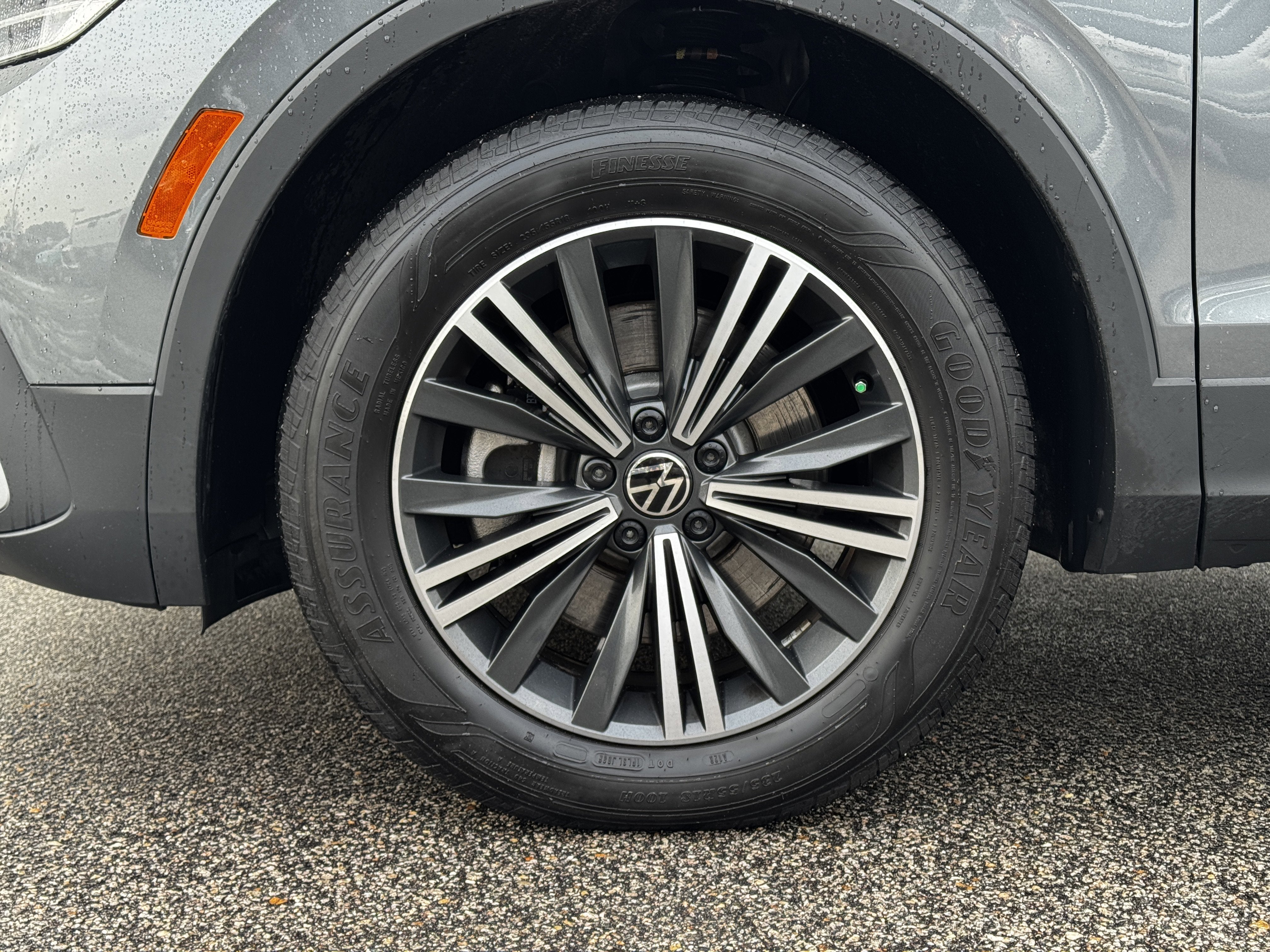 2024 Volkswagen Tiguan 2.0T Wolfsburg Edition