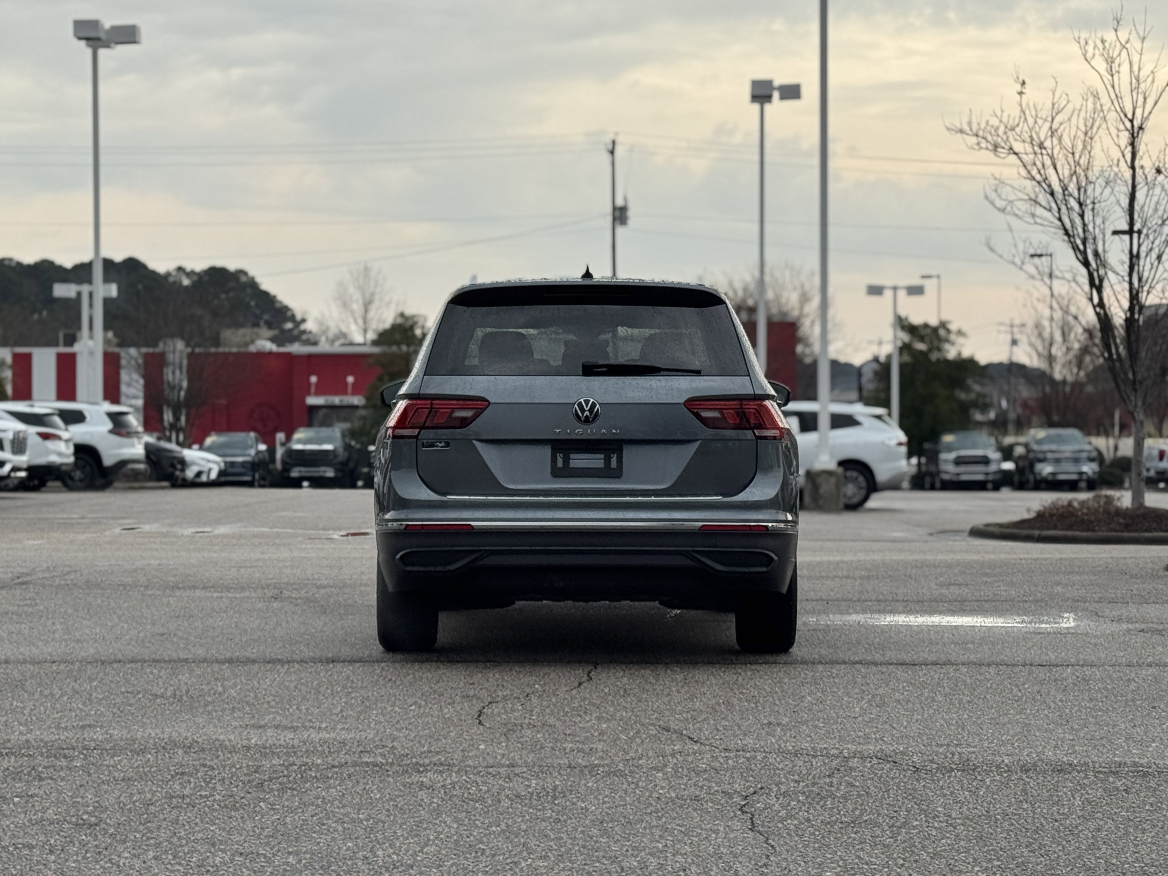 2024 Volkswagen Tiguan 2.0T Wolfsburg Edition