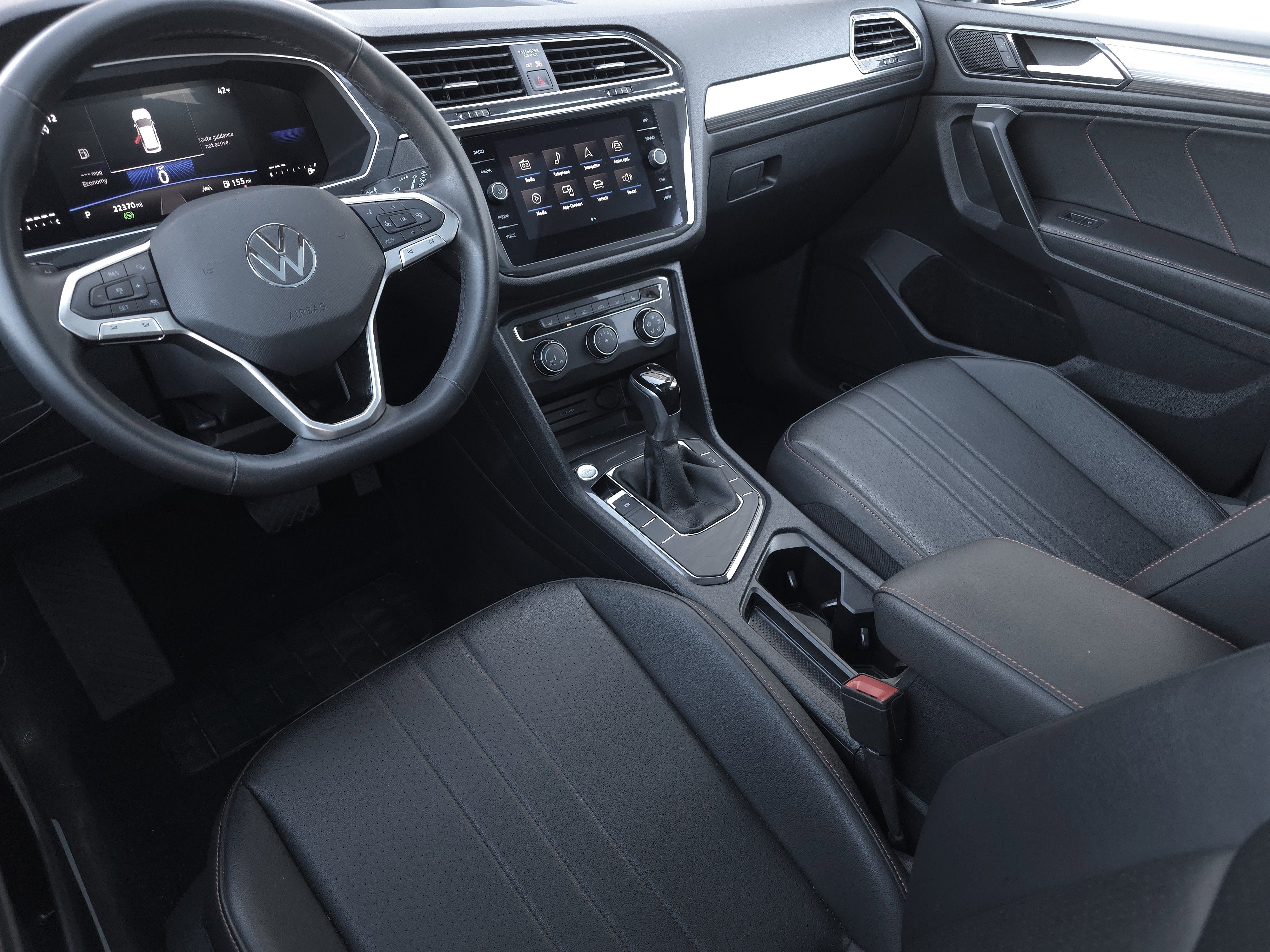 2024 Volkswagen Tiguan 2.0T Wolfsburg Edition