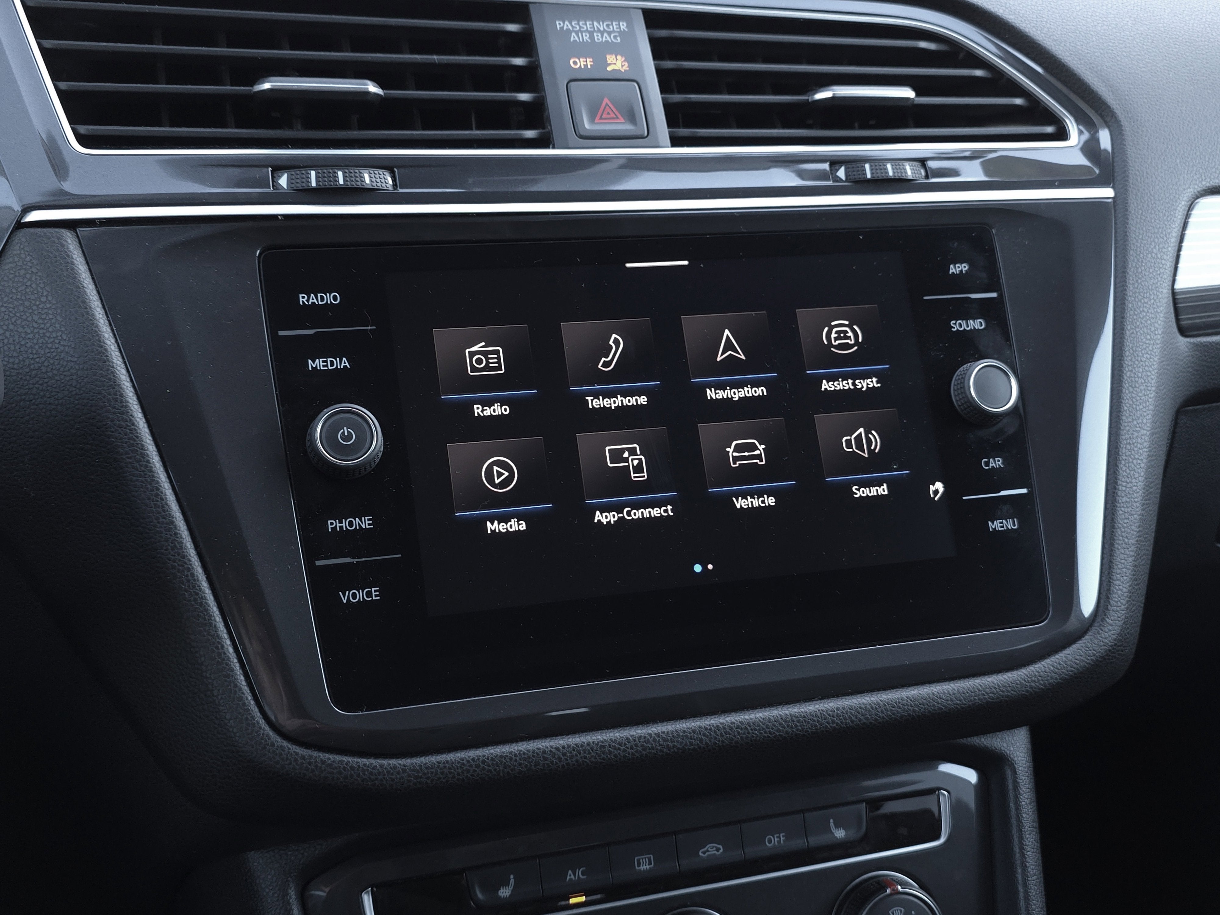 2024 Volkswagen Tiguan 2.0T Wolfsburg Edition