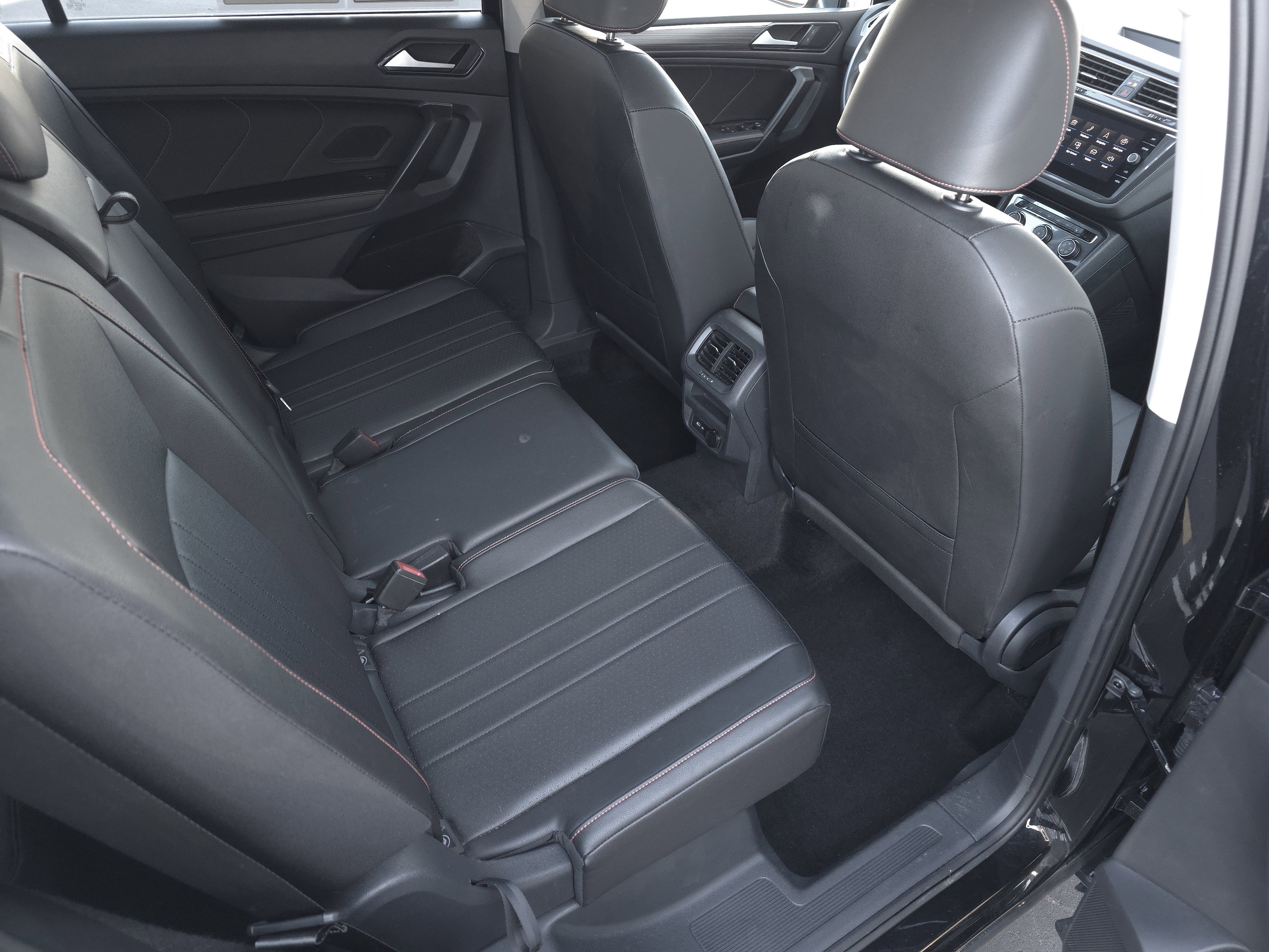 2024 Volkswagen Tiguan 2.0T Wolfsburg Edition