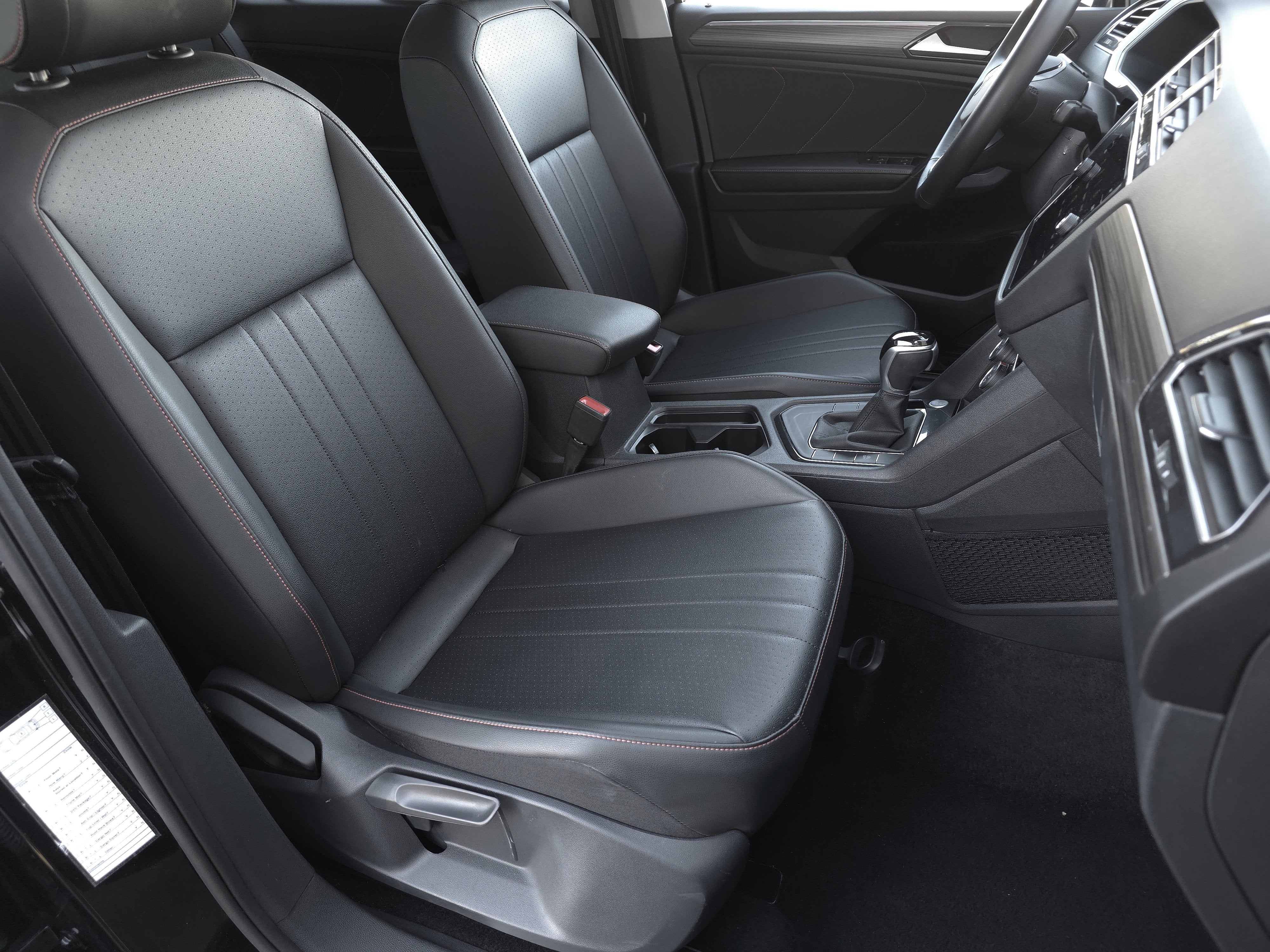 2024 Volkswagen Tiguan 2.0T Wolfsburg Edition