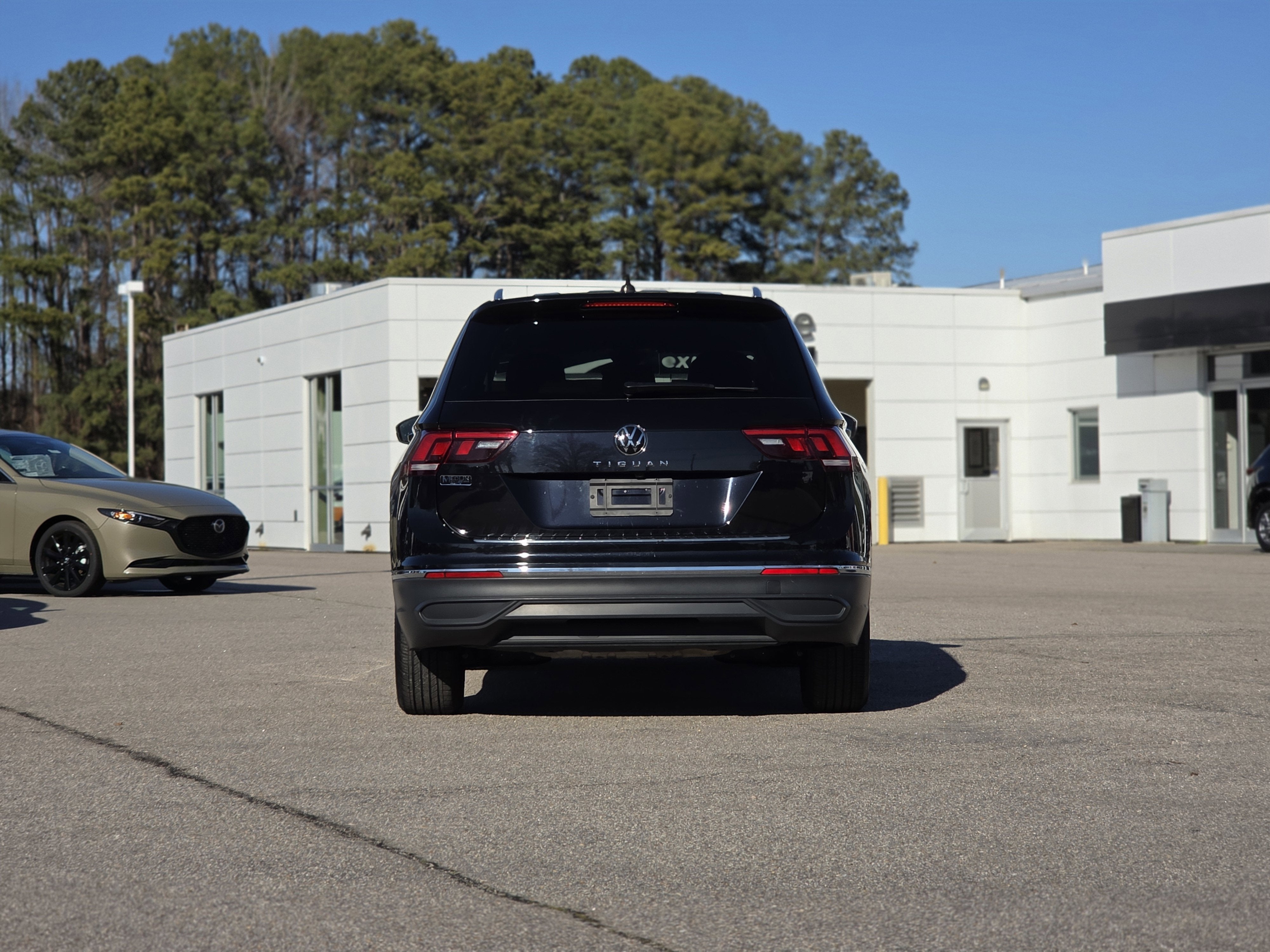 2024 Volkswagen Tiguan 2.0T Wolfsburg Edition