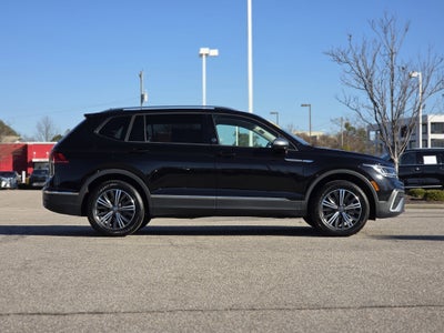 2024 Volkswagen Tiguan 2.0T Wolfsburg Edition