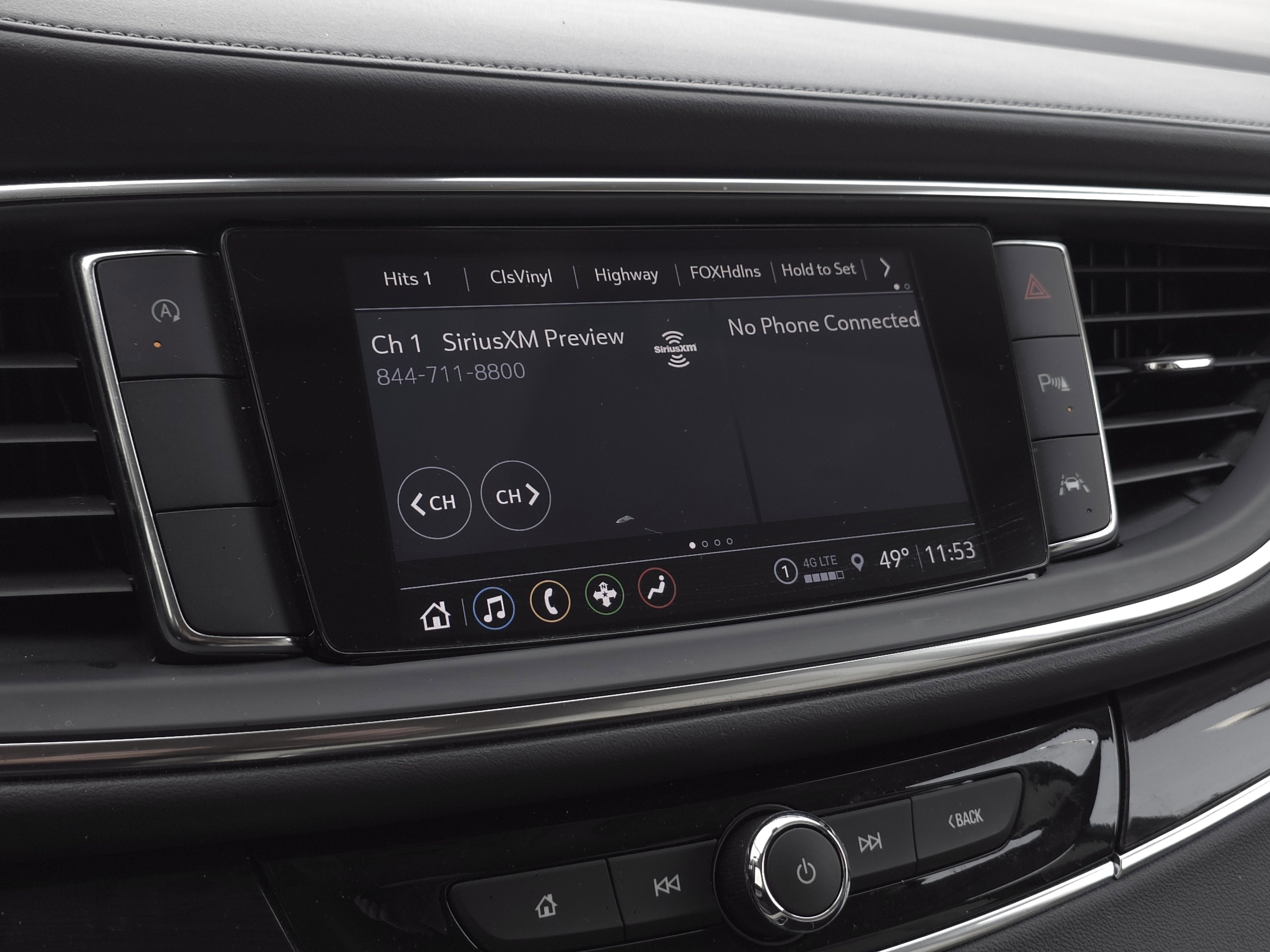 2023 Buick Enclave Essence